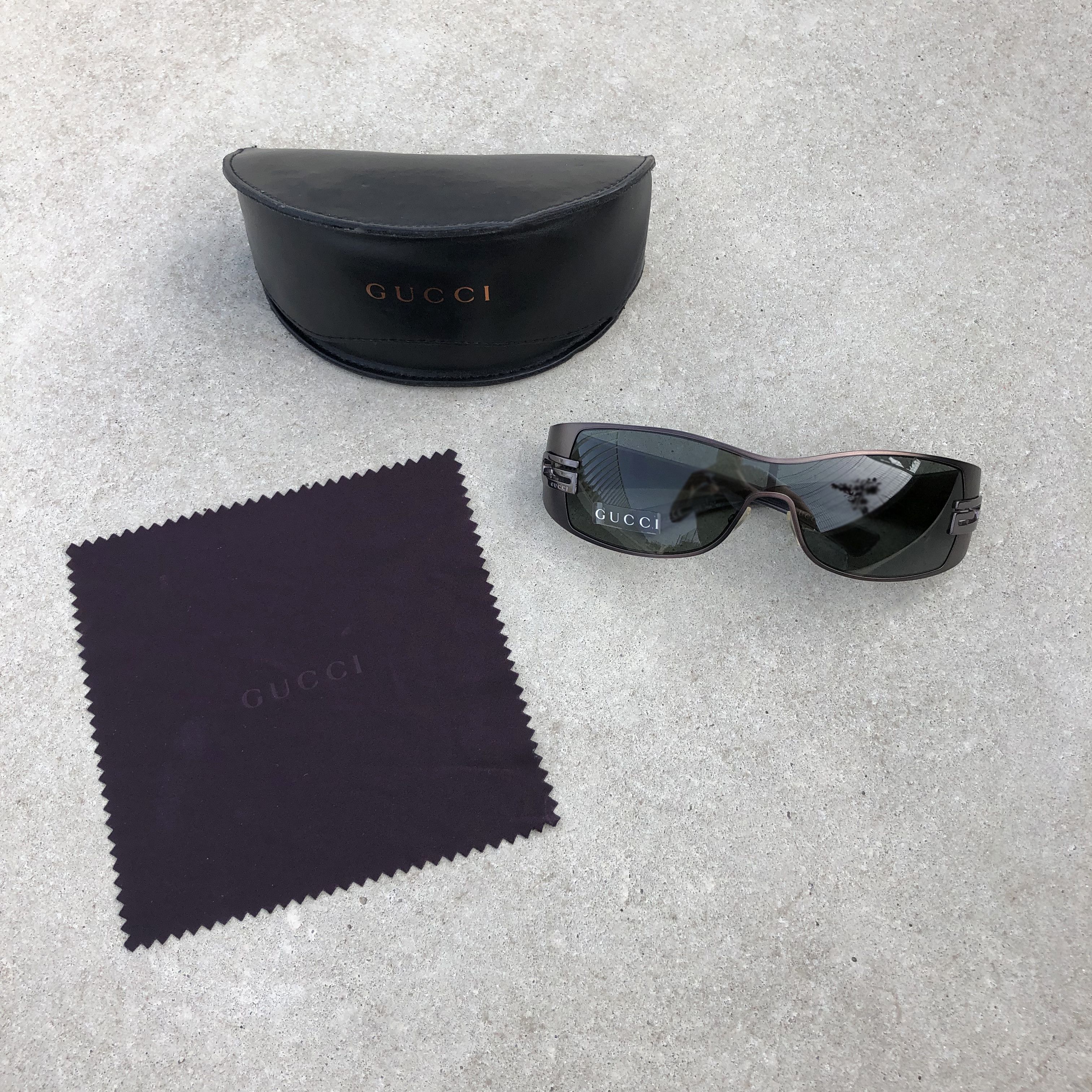 Gucci Gucci Tom Ford SS98 Shield Sunglasses | Grailed