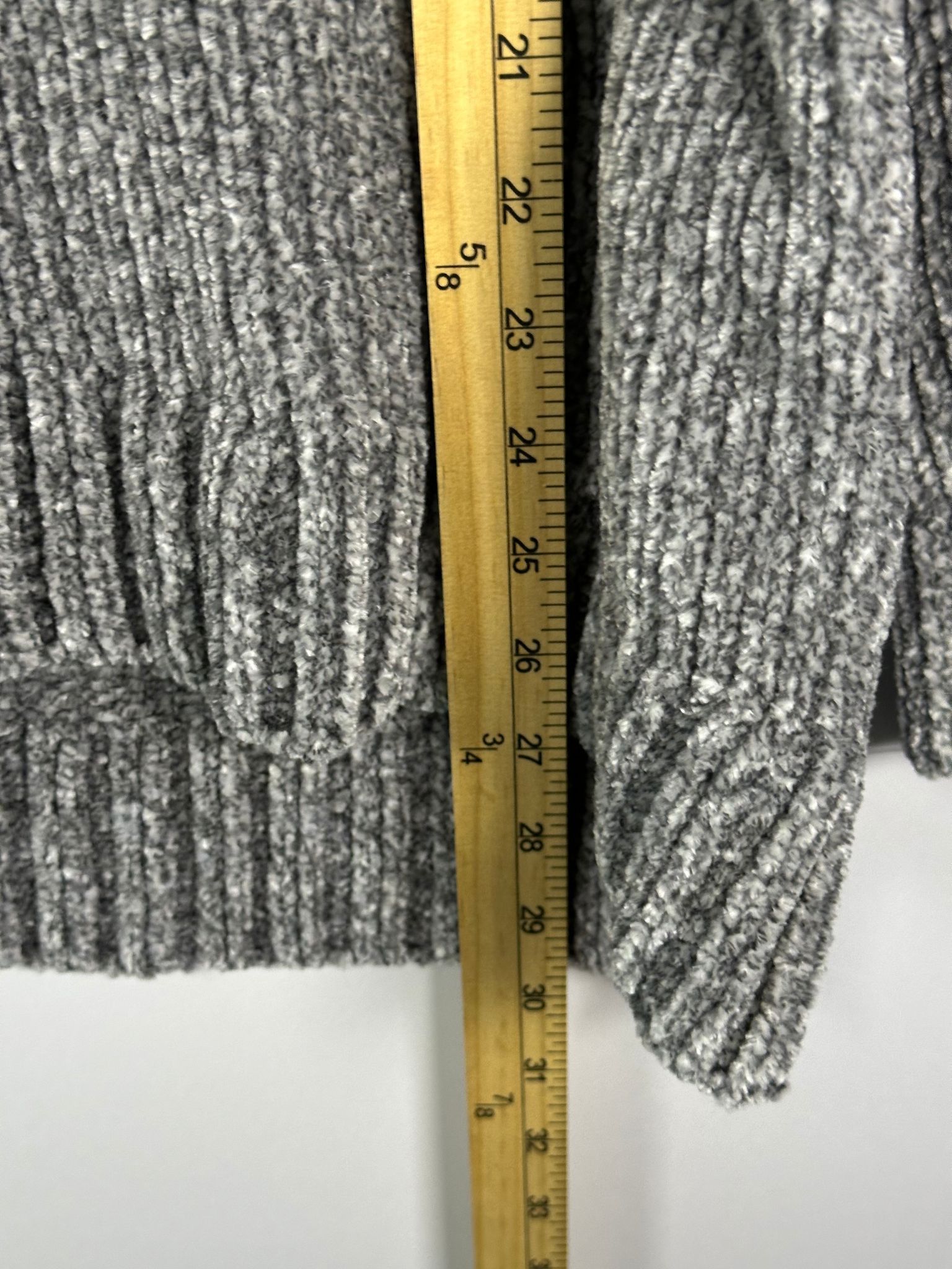 Orvis Orvis Sweater Womens M Gray V-Notch Chenille Knit Pullover Size M / US 6-8 / IT 42-44 - 5 Thumbnail