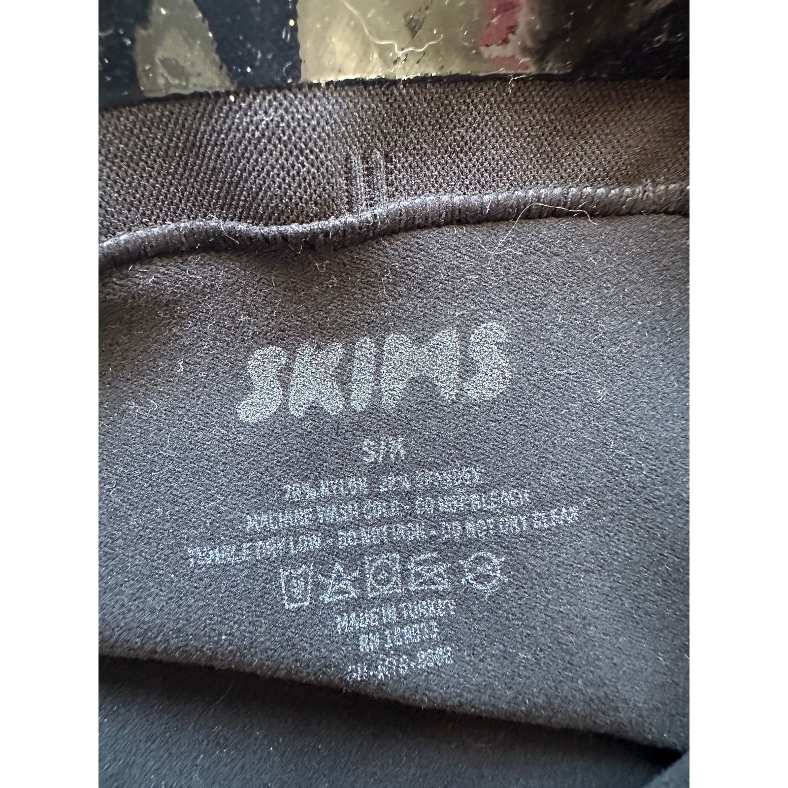 SKIMS Skims Black High Waist Biker Shorts S/M | Seamless Shaping Size 28" / US 6 / IT 42 - 4 Thumbnail