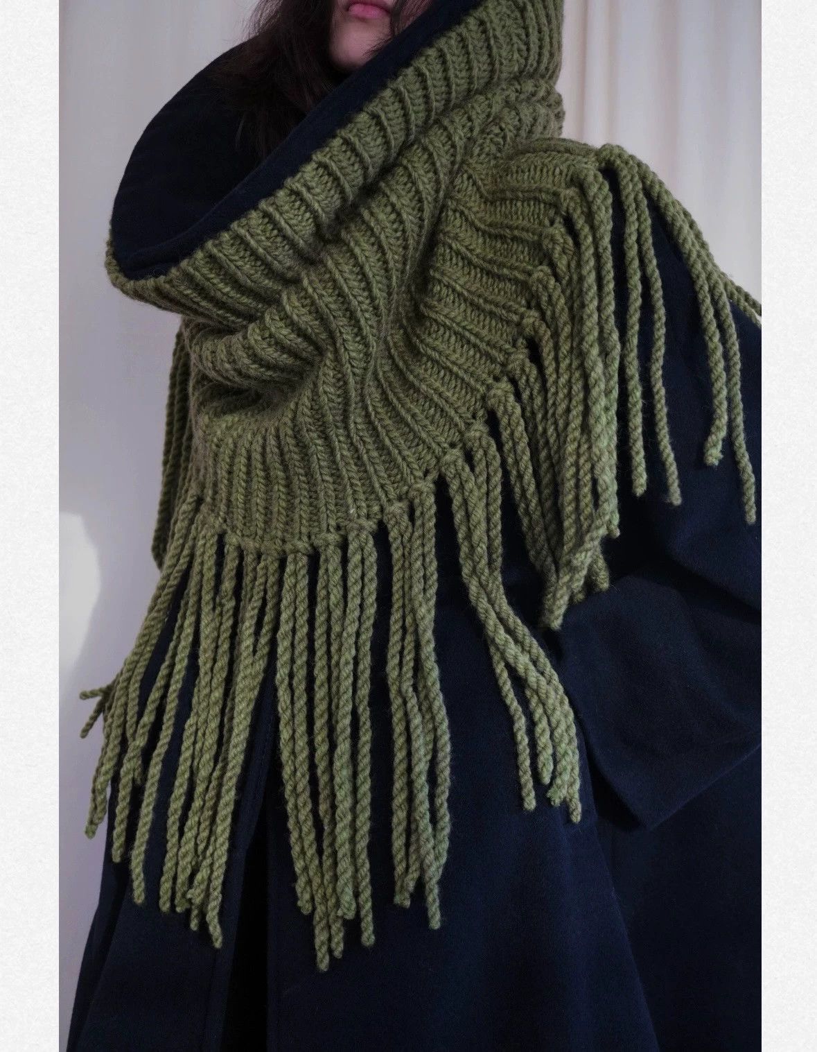 Other zooSelect Hand-Knit Bulky Fringed Cowl Snake Green Size ONE SIZE - 1 Thumbnail