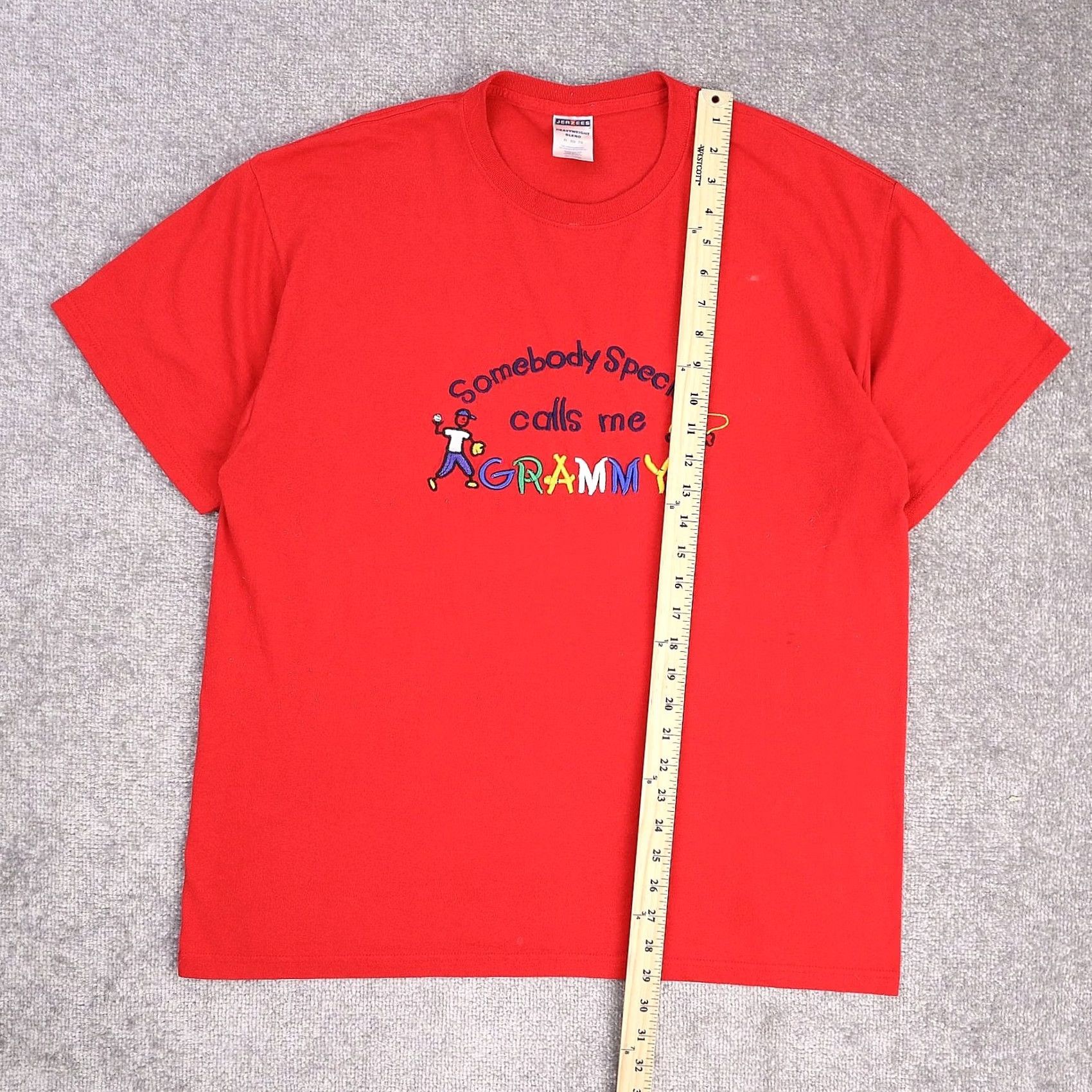 Jerzees JERZEES Embroidered Grandma Grandparents Cute XL Red Short Sleeve Shirt Size US XL / EU 56 / 4 - 2 Thumbnail