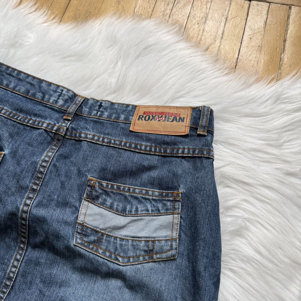 Quiksilver 📌 Vintage Y2K Roxy Quiksilver Denim Skirt Size 27" / US 4 / IT 40 - 3 Thumbnail