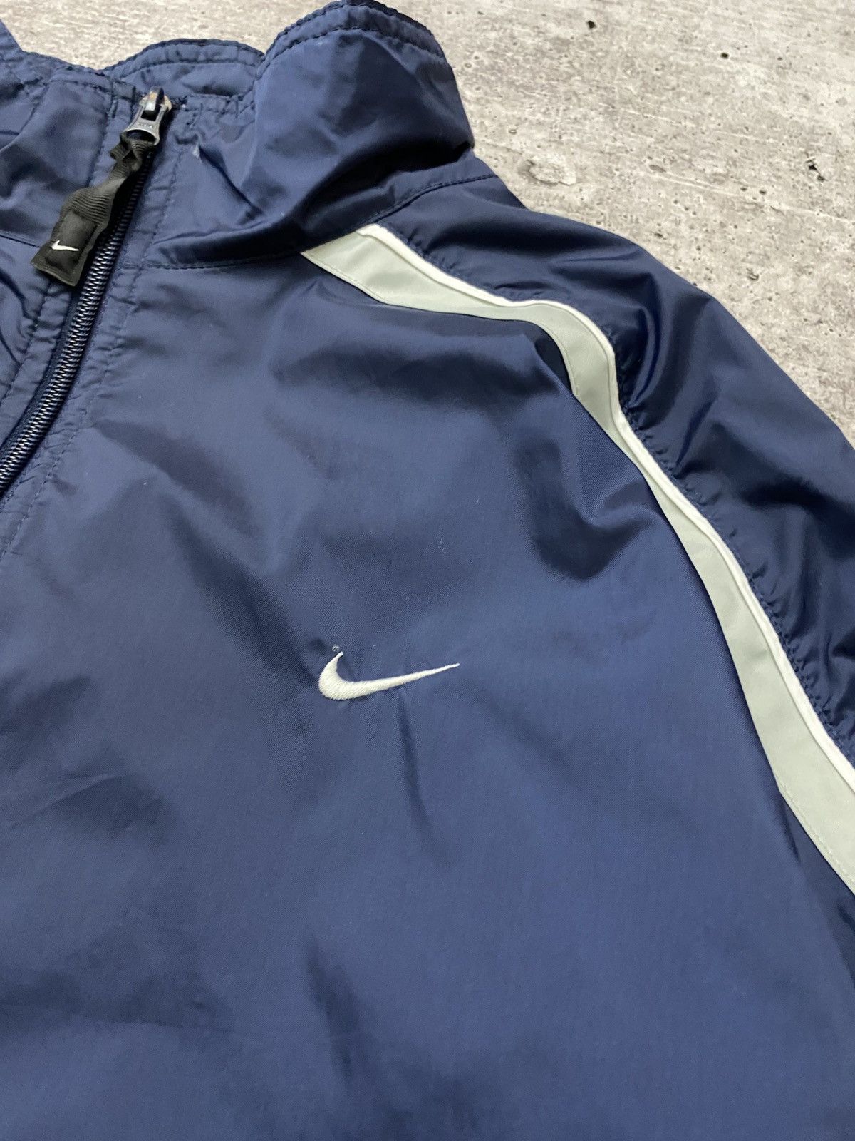 Nike × Vintage 90’s Vintage Nylon Stripe Jacket Size US L / EU 52-54 / 3 - 8 Thumbnail