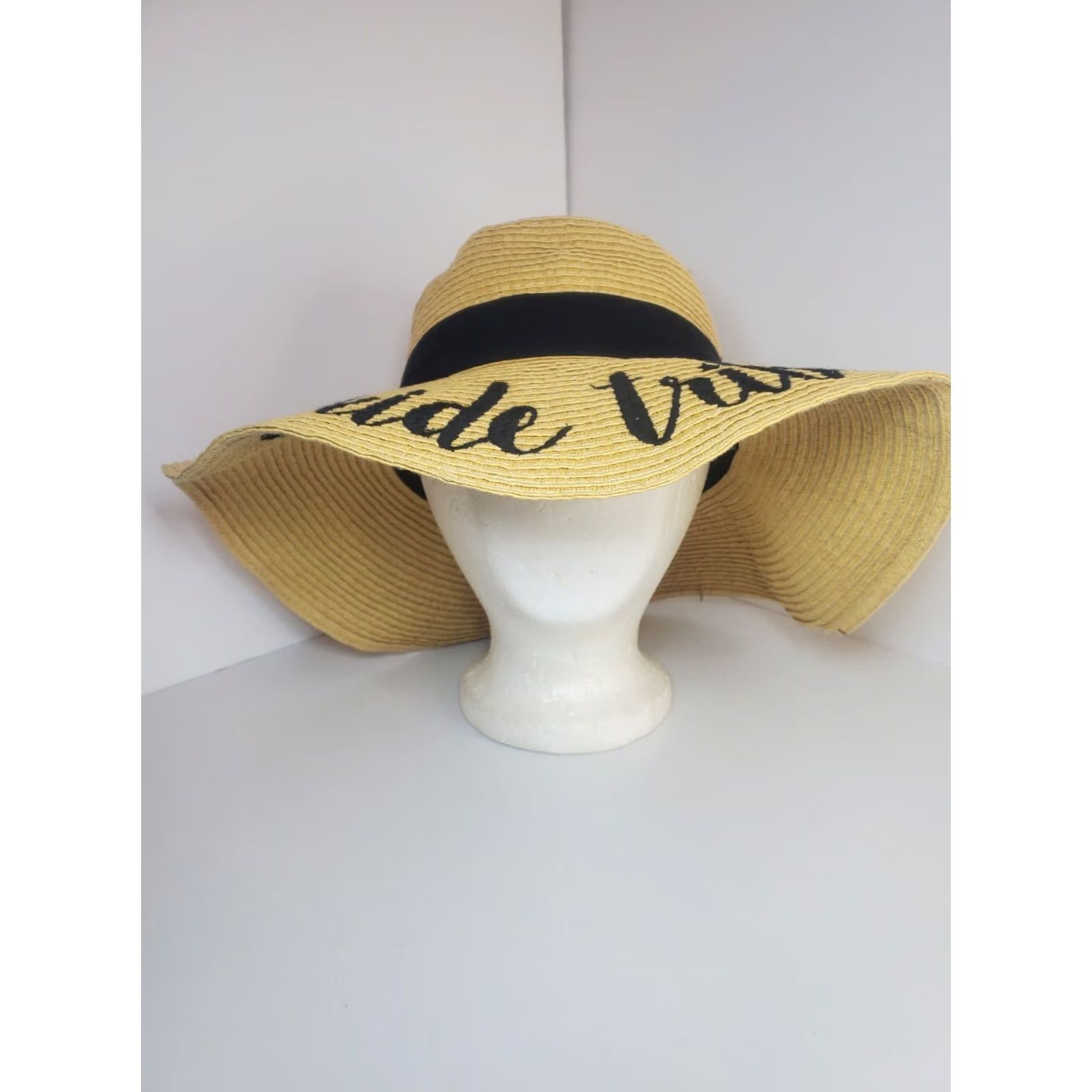 Vintage CC Collection Women's Bride Tribe Beach Embroidered Large Floppy Brim Sun Hat Size ONE SIZE - 3 Thumbnail