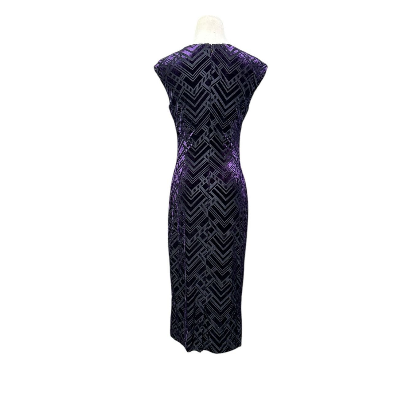Vince Camuto Vince Camuto purple velvet midi pencil cocktail dress size 4 Size S / US 4 / IT 40 - 11 Thumbnail