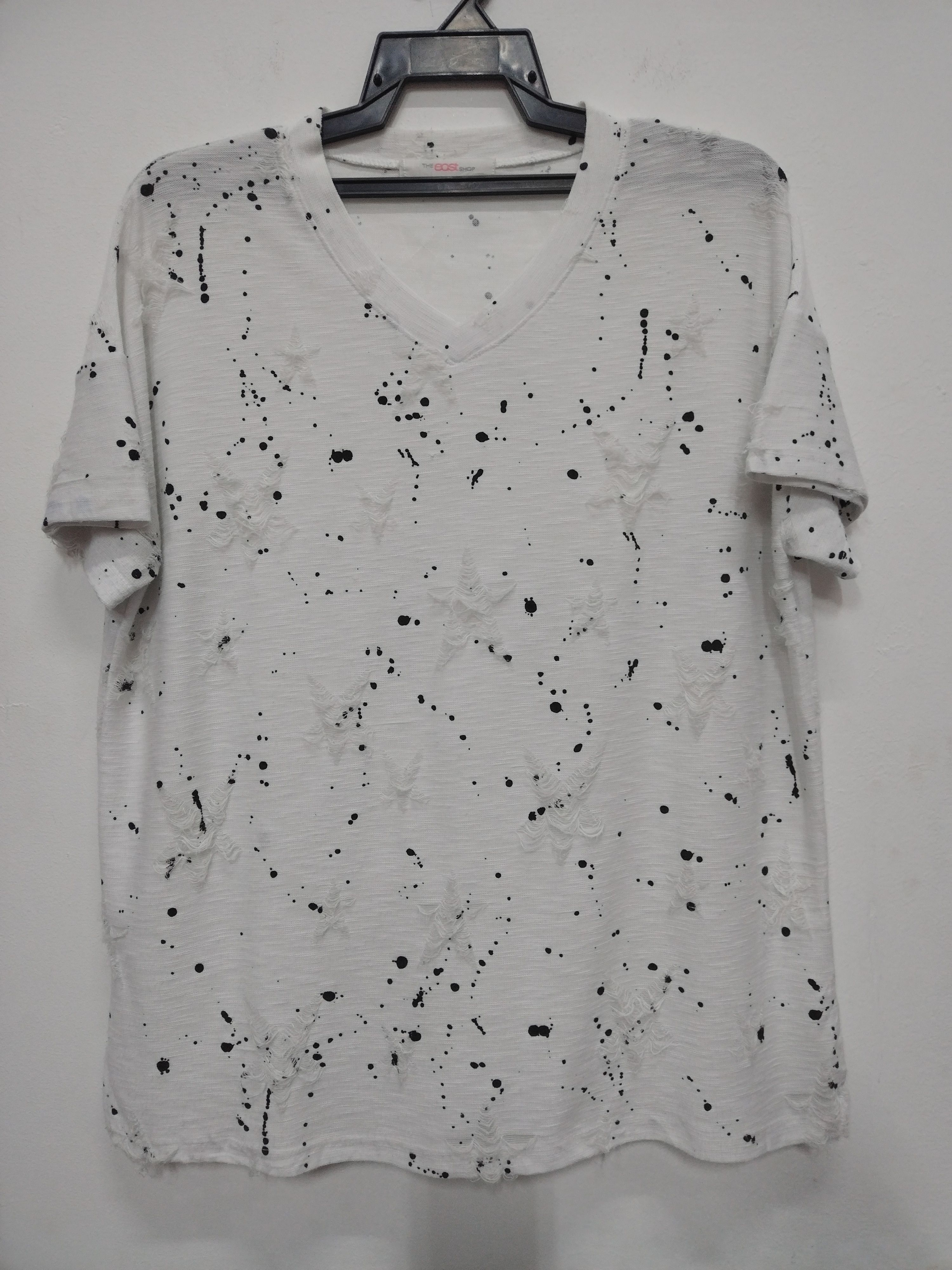Seditionaries BAGGY DISTRESSED STAR DESIGN PAINT SPLASH V NECK T SHIRT Size M / US 6-8 / IT 42-44 - 1 Thumbnail