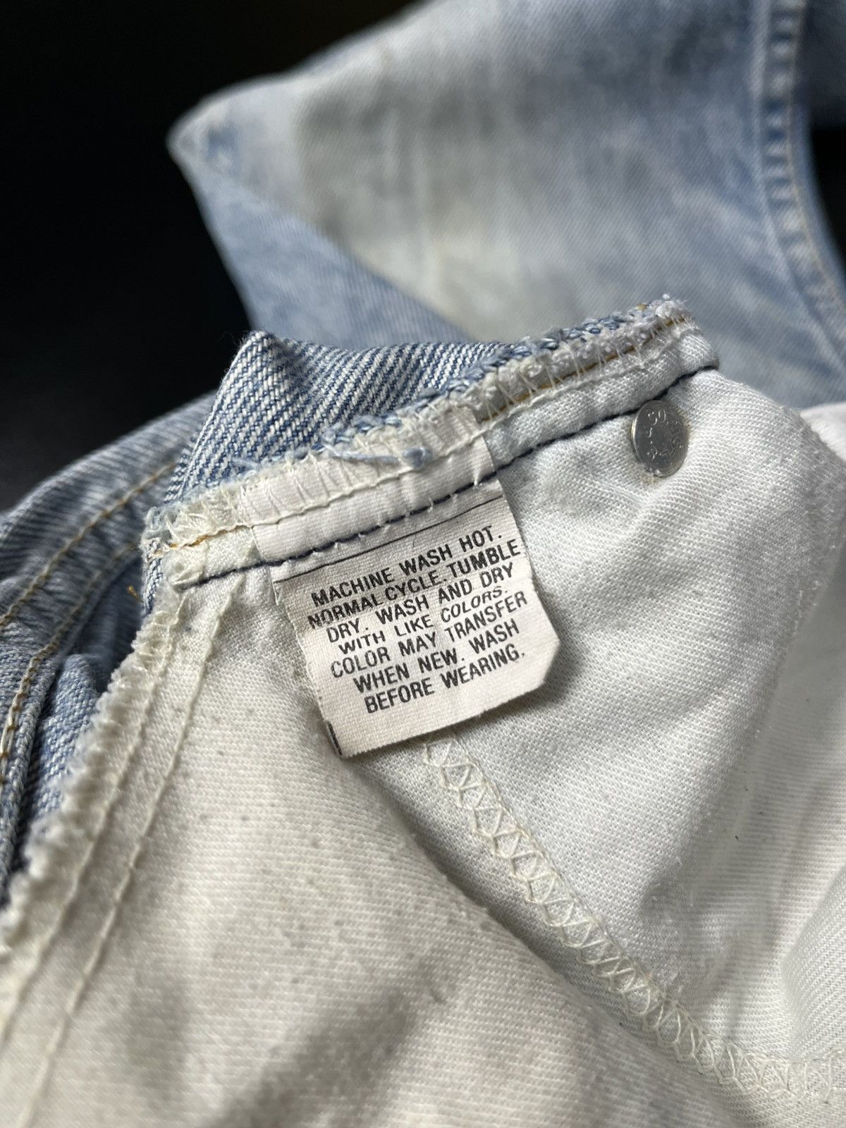 Levi's × Levi's Vintage Clothing 80s Vintage Levis 20517 Orange Tab Distressed Jeans Size US 32 / EU 48 - 7 Thumbnail