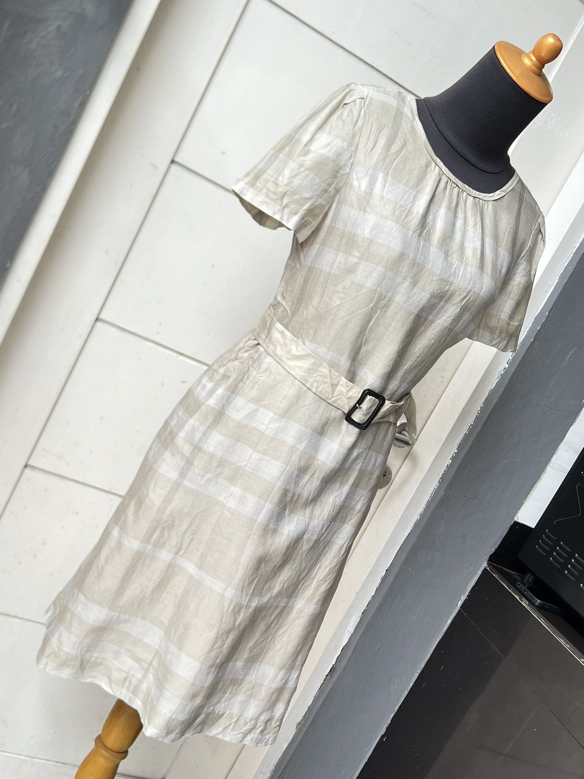Burberry Burberry London Midi Dress Size XS / US 0-2 / IT 36-38 - 3 Thumbnail