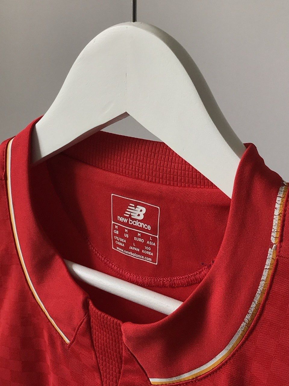 New Balance New Balance Liverpool FC 2015/16 Home Soccer Jersey Size US M / EU 48-50 / 2 - 6 Thumbnail