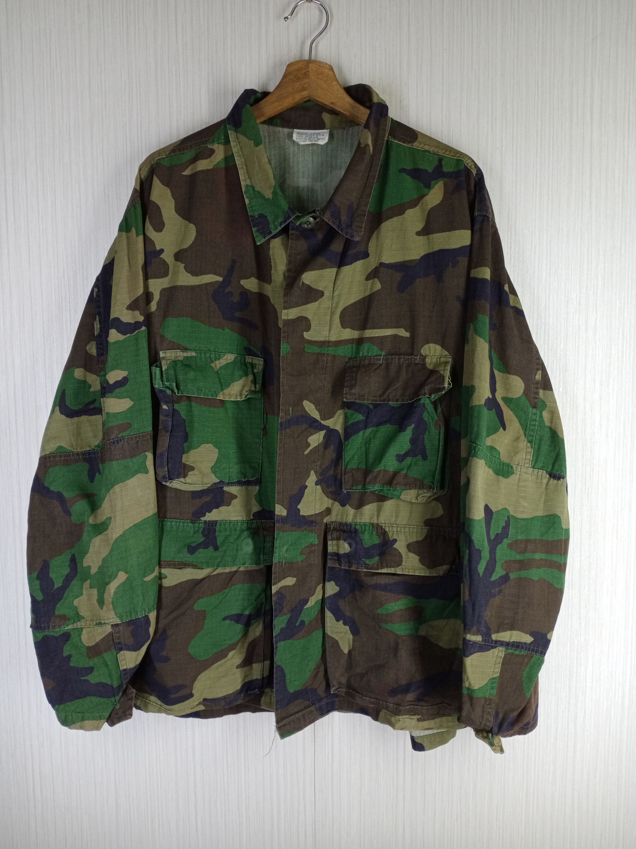 Vintage Rare Vintage 80s US Army Camo Military Jacket Size US XXL / EU 58 / 5 - 1 Thumbnail