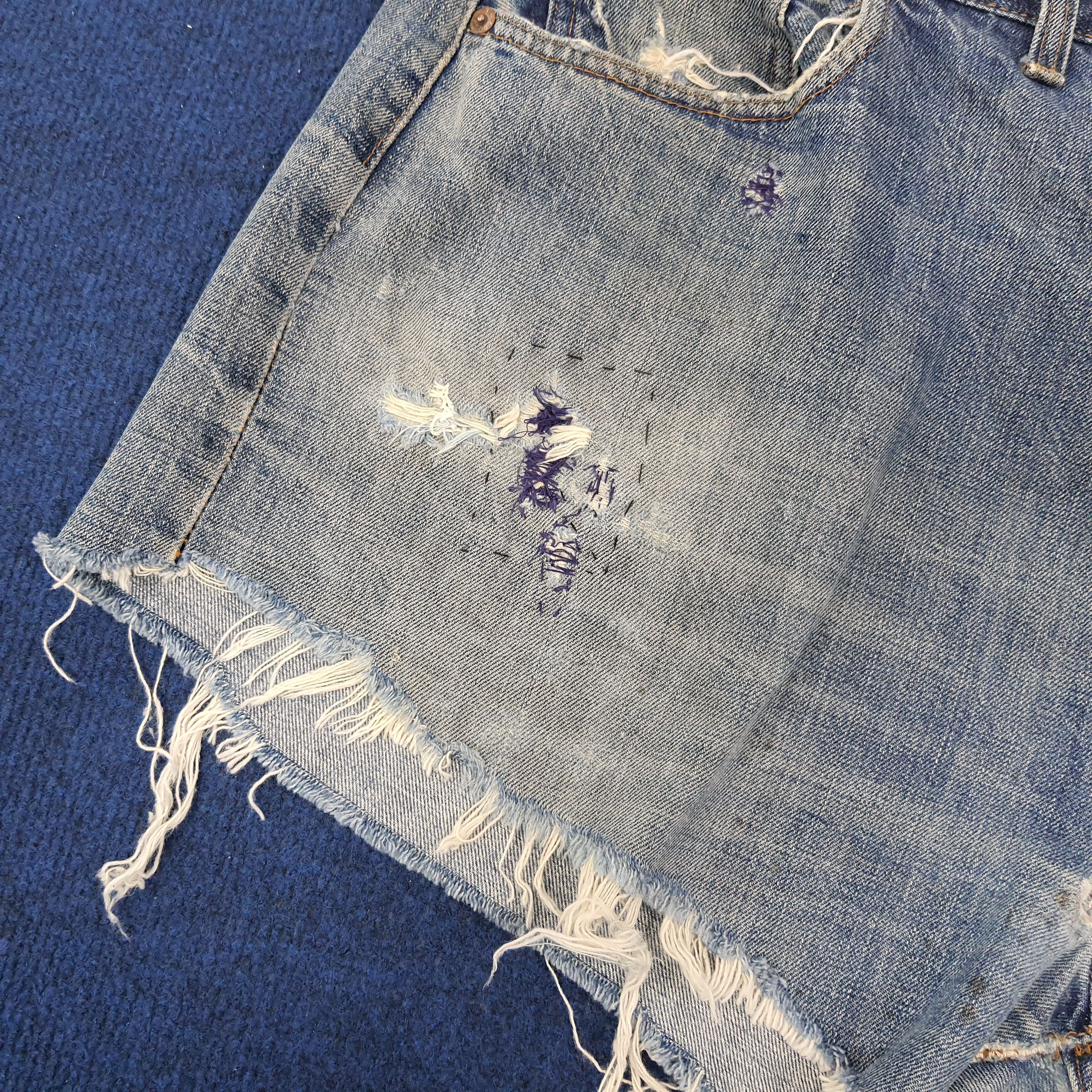 Vintage Levi's Strauss Short Denim Pants C235N31