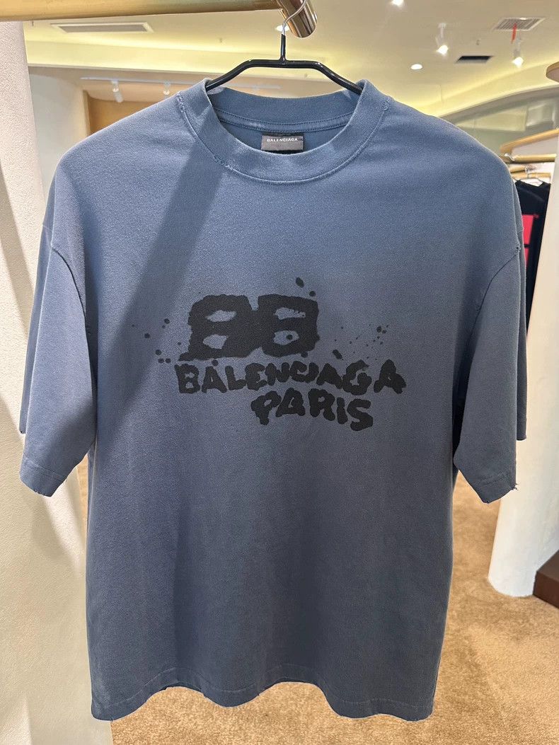 Balenciaga Balenciaga Washed blue and black printed short sleeve T-sh Size US XXS / EU 40 - 1 Thumbnail