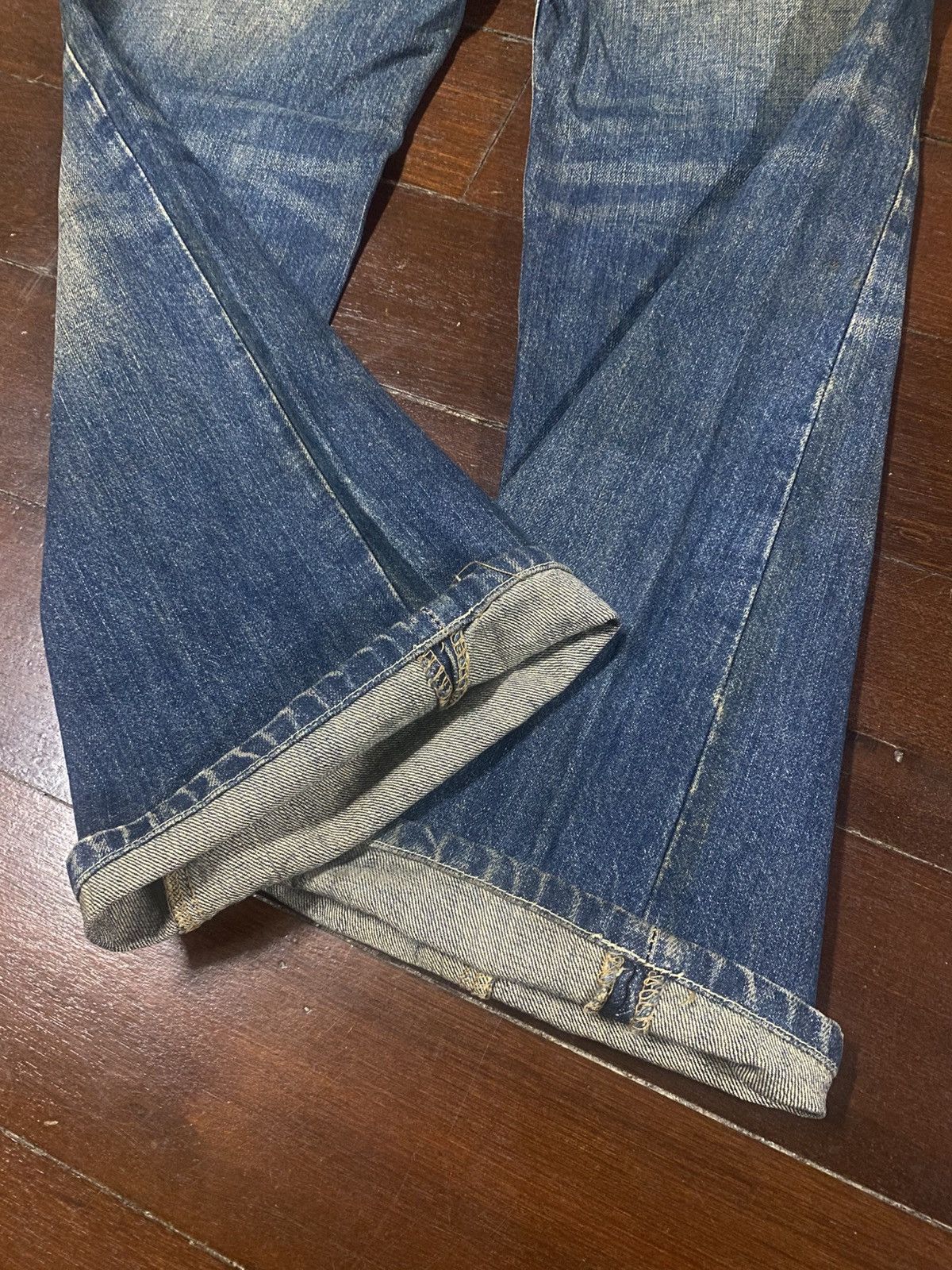 Abercrombie & Fitch Vintage Abercrombie Blue Wash Distressed mud wash lowrise Size US 33 - 17 Thumbnail