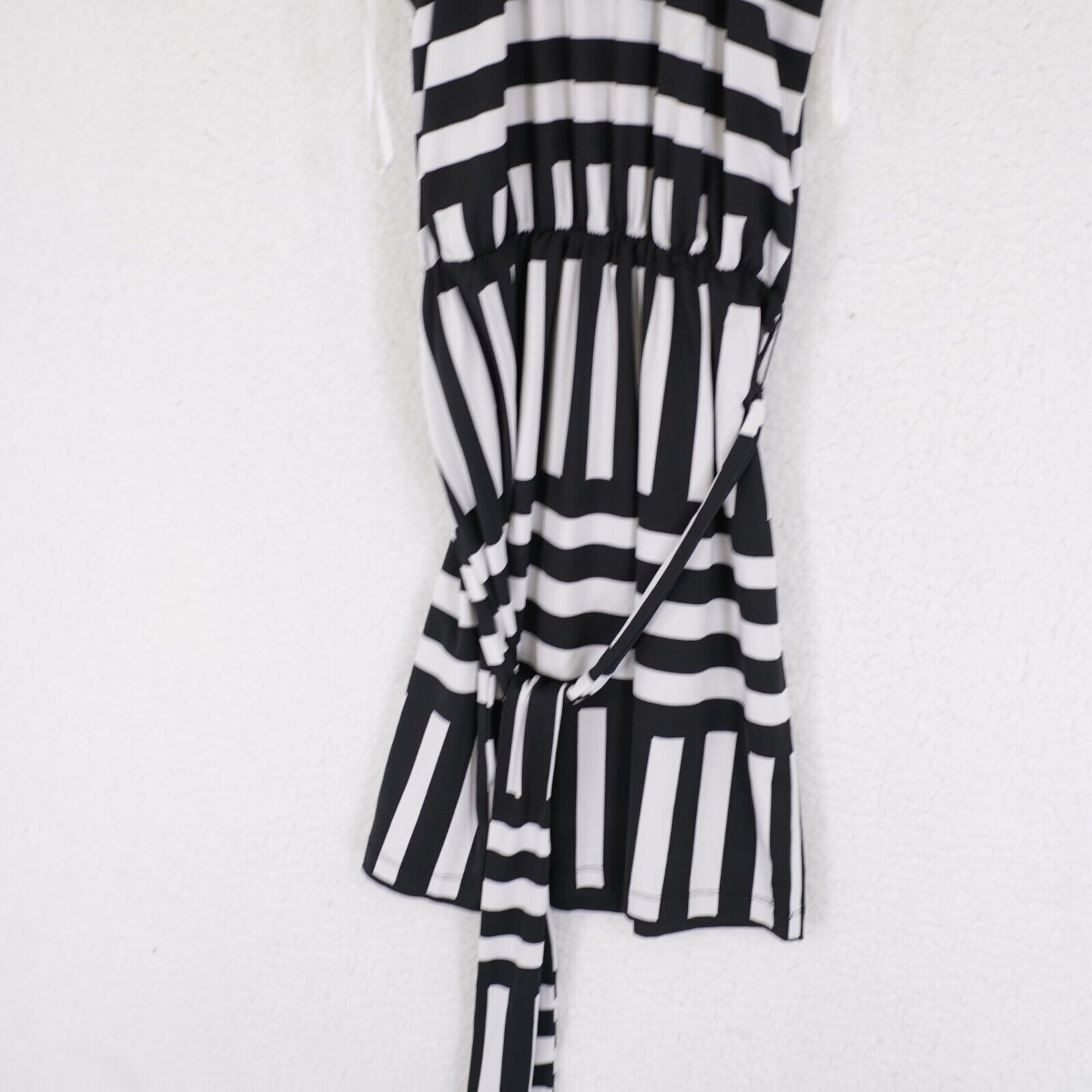 Designer Magpie Blue Small White Striped Plunging Neck Scrunch Belt D Size S / US 4 / IT 40 - 6 Thumbnail