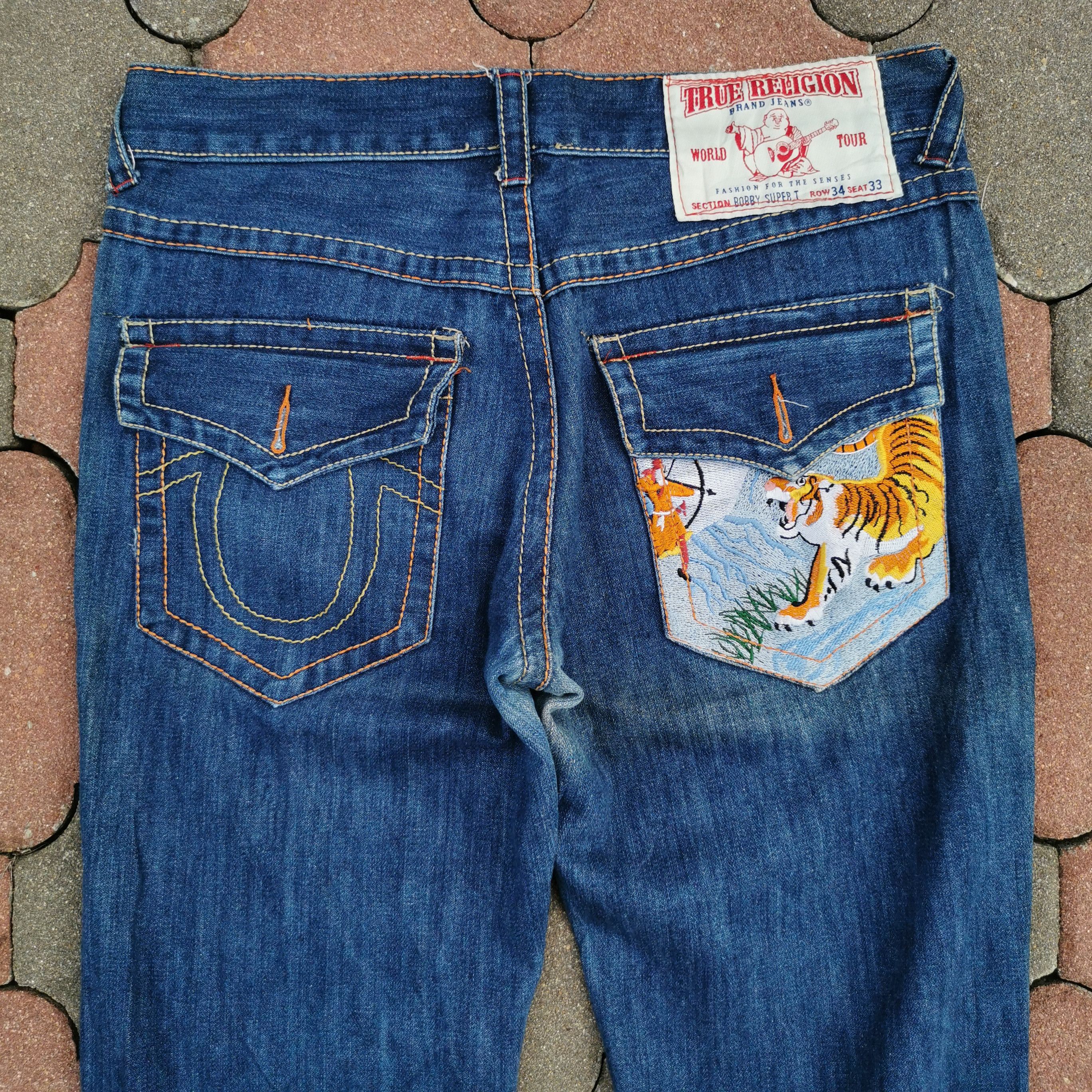 True Religion × Vintage True Religion Brand Jeans World Tour Embroidered Jeans Size US 36 / EU 52 - 4 Thumbnail