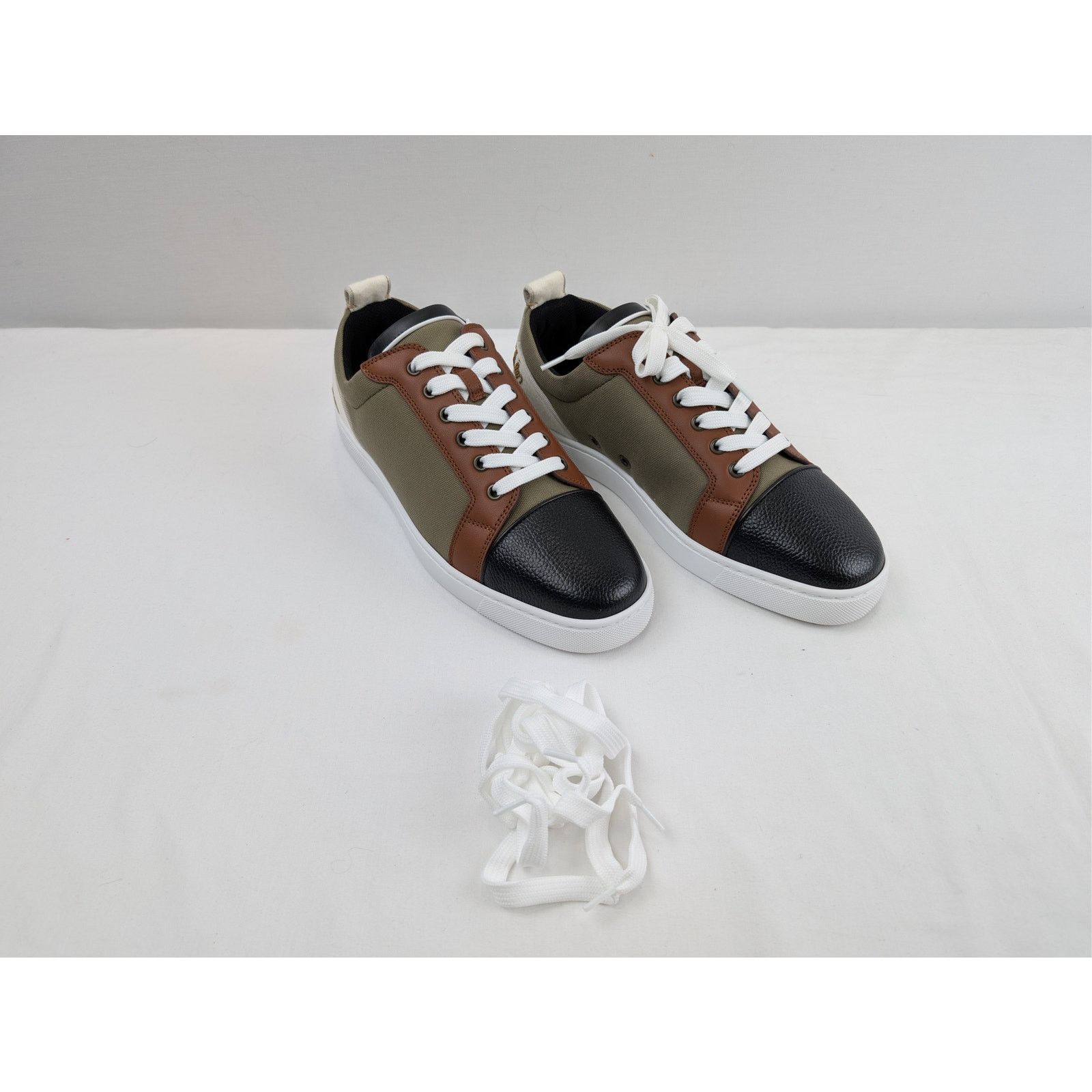 Christian Louboutin o1rshd1 Fun Louis Junior Flat Sneakers in Multicolor Size US 10 / EU 43 - 6 Thumbnail