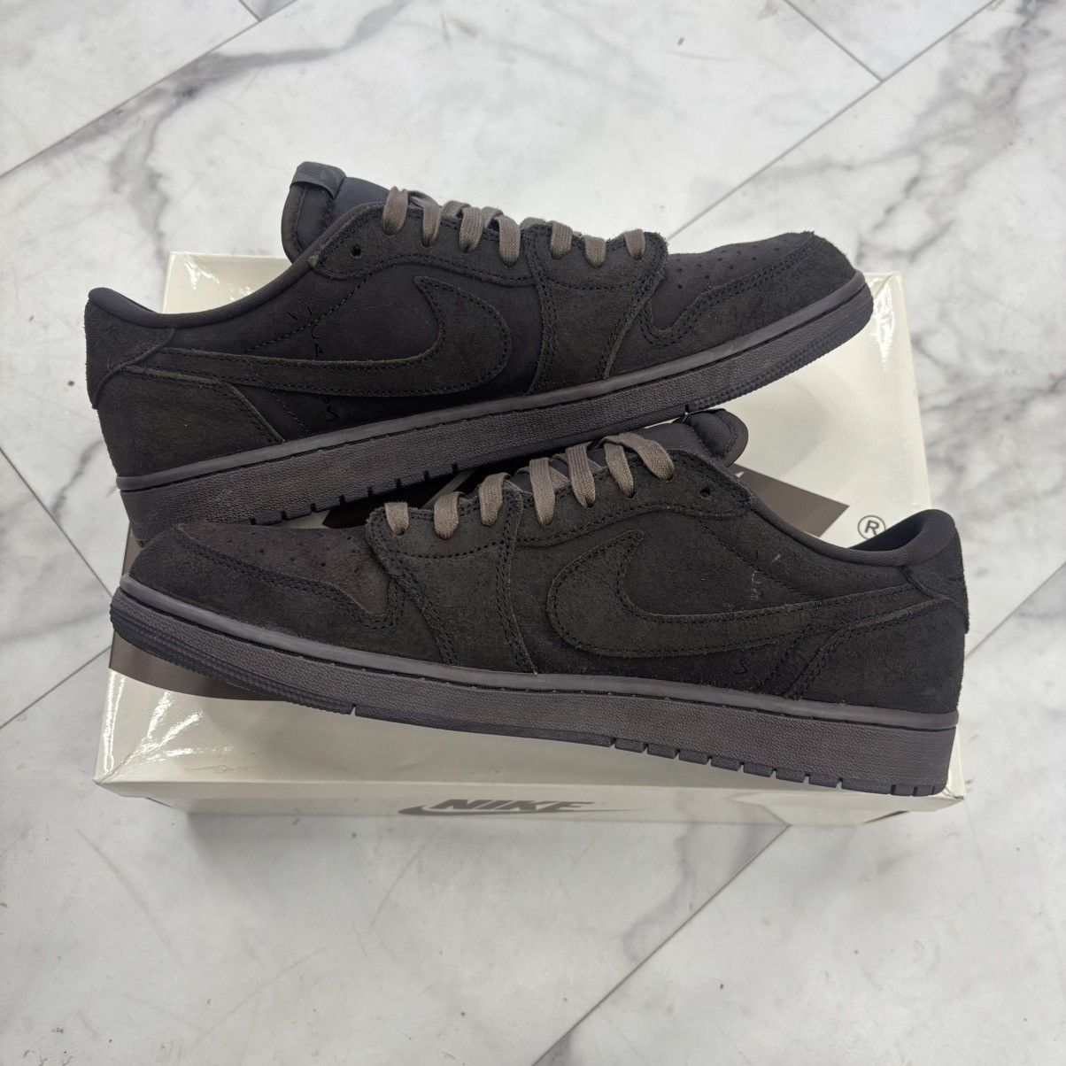 Nike × Travis Scott Nike X Travis Scott Jordan 1 Low “Velvet Brown” Size US 12.5 / EU 45-46 - 2 Thumbnail