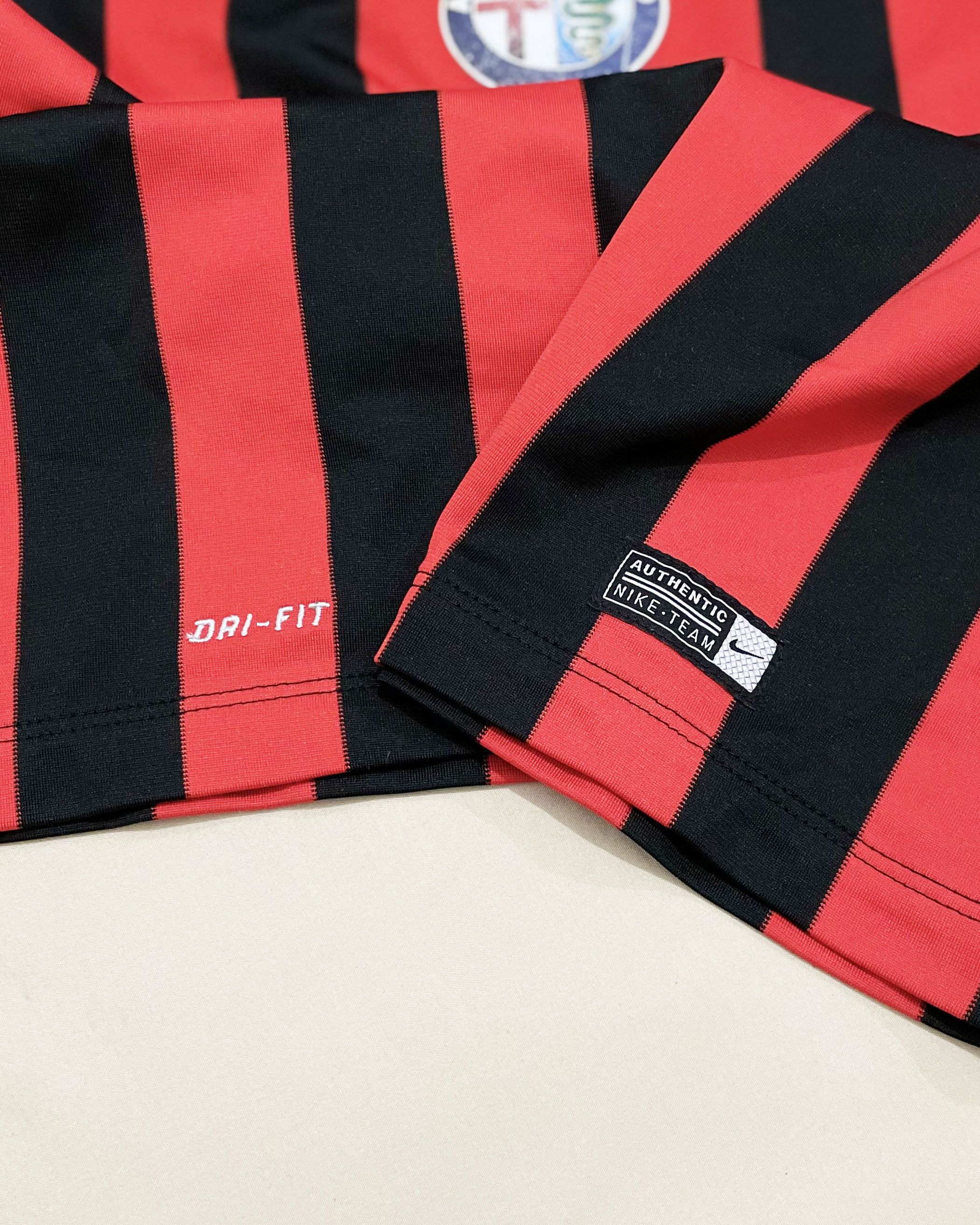 Nike Eintracht Frankfurt Home Kit 2014 2015 Size US XS / EU 42 / 0 - 5 Thumbnail
