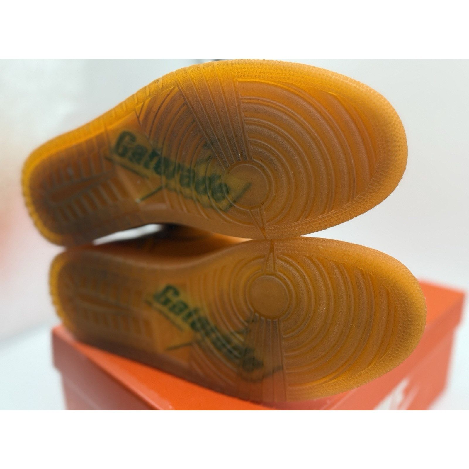 Jordan Brand Size 10.5 - Air Jordan 1 Retro OG Gatorade High Orange Peel Size US 10.5 / EU 43-44 - 6 Thumbnail