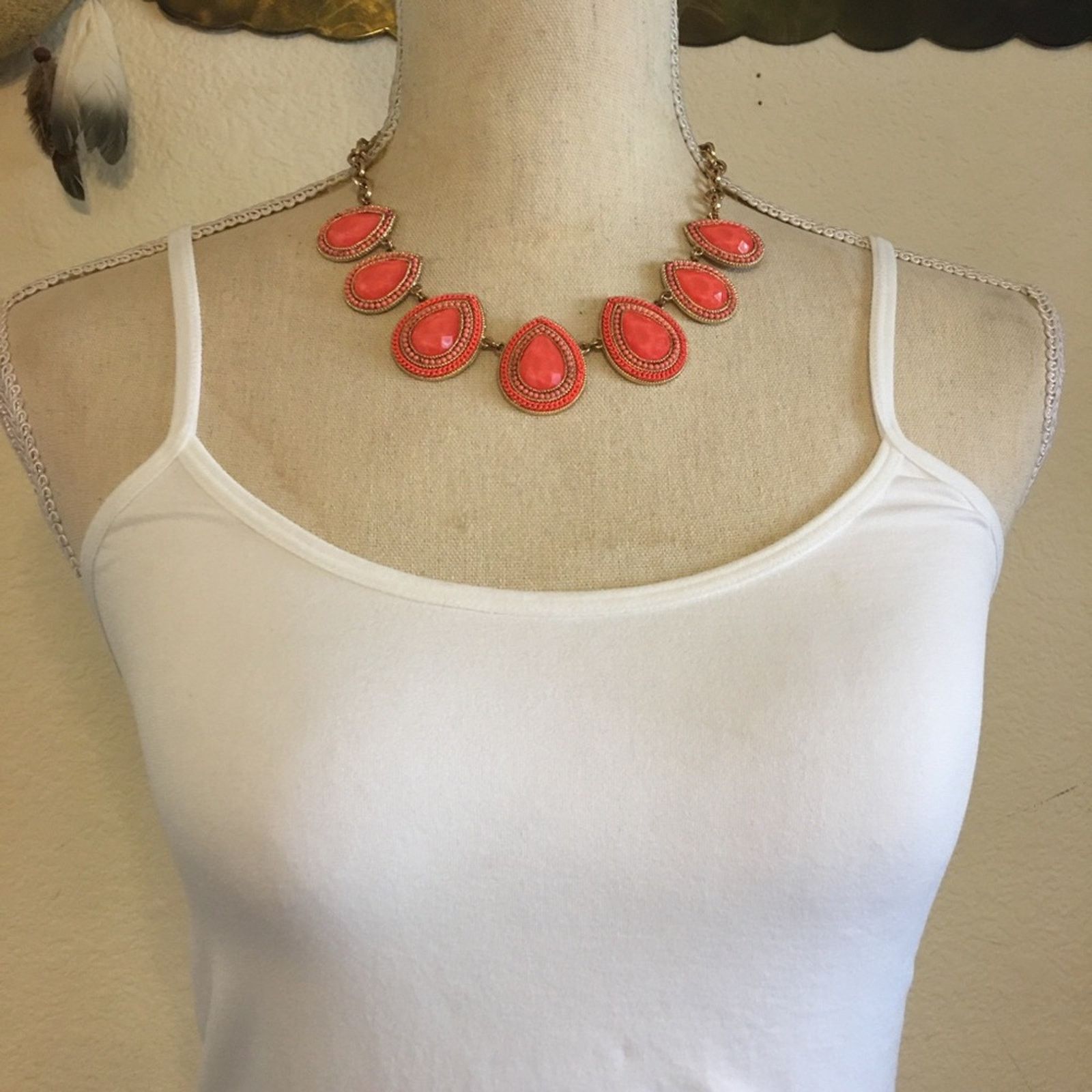 Jewelry Coral tone faceted tear drop statement necklace Size ONE SIZE - 3 Thumbnail
