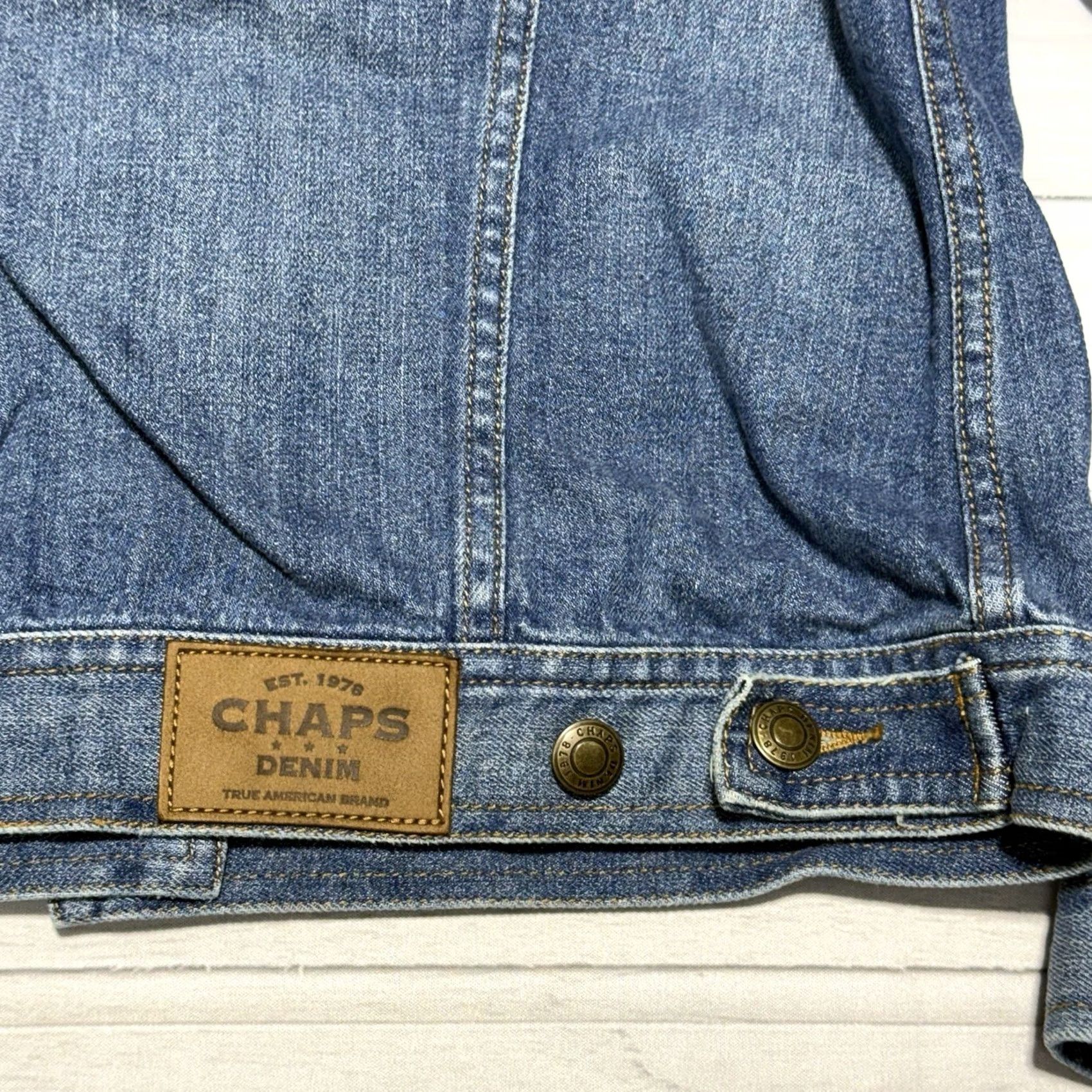 Chaps Chaps Denim Jean Jacket Womens M Blue Button Front Pockets Ralph Lauren Y2K Jacket Womens Size 32" / US 10 / IT 46 - 5 Thumbnail