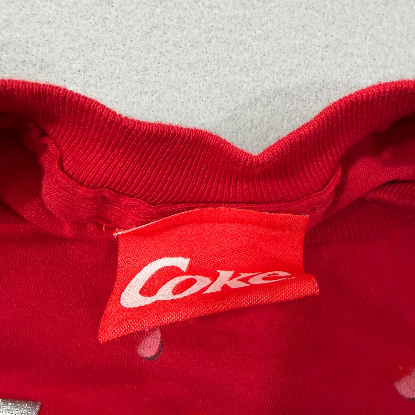 Vintage Vintage Coca Cola Big Print Shirt Men's Extra Large Red 1994 Size US XL / EU 56 / 4 - 7 Thumbnail