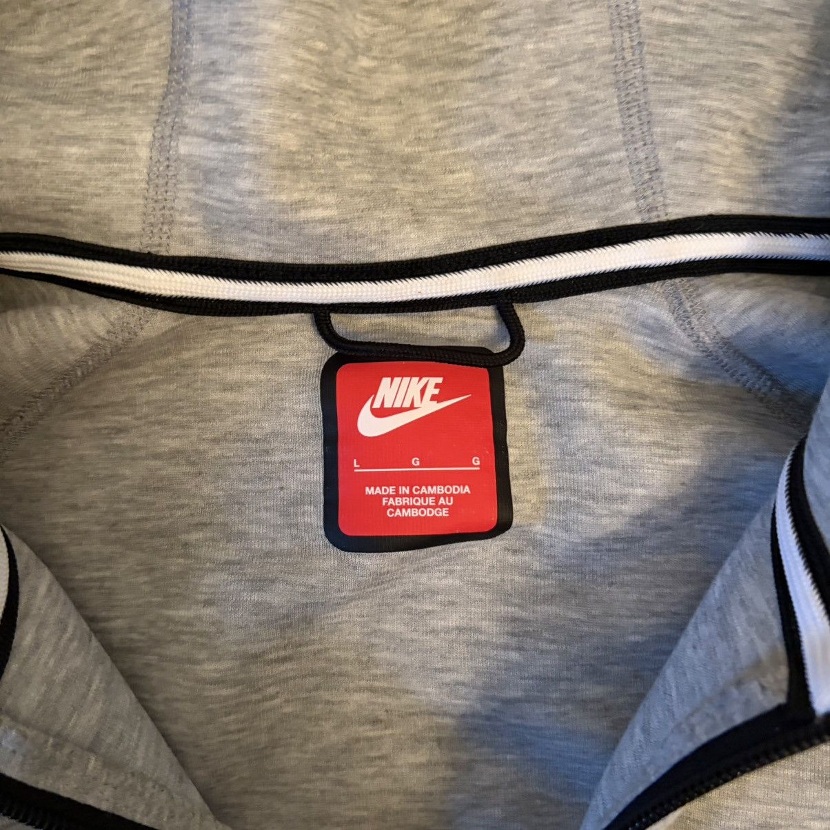 Nike Nike Sportswear Tech Fleece Zip Hoodie Grey Size US L / EU 52-54 / 3 - 4 Thumbnail