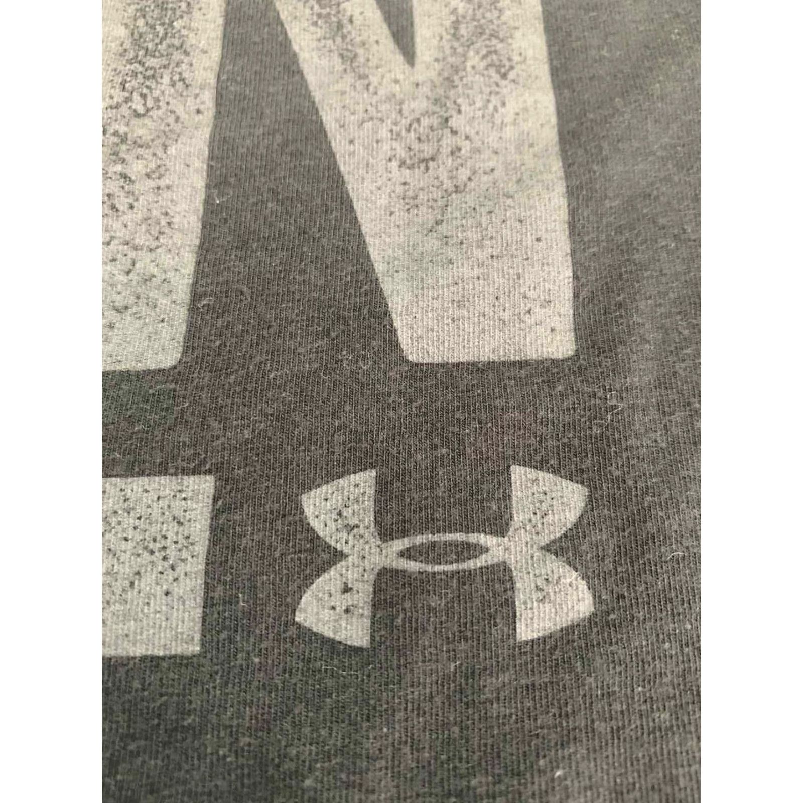 Under Armour UNDER ARMOUR IRON MENS TRAINING SHIRT JERSEY SPORT HEATGEAR Gray XS? Size US S / EU 44-46 / 1 - 4 Thumbnail