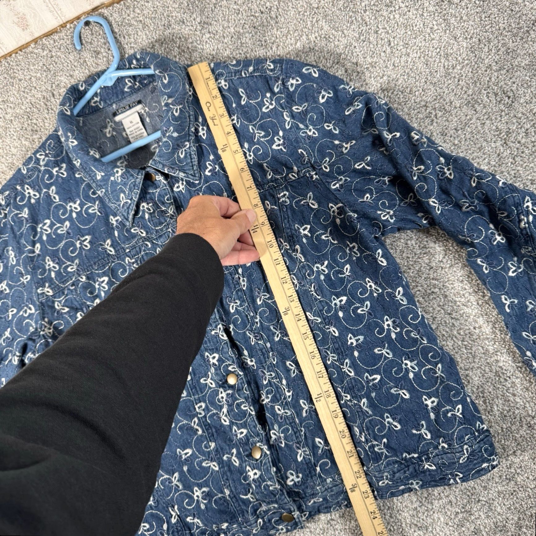 Vintage VINTAGE Leslie Fay Button-Up Shirt XL Embroidered Western Boho Cottagecore Denim Blue Cotton Women Shirts Size XL / US 12-14 / IT 48-50 - 2 Thumbnail