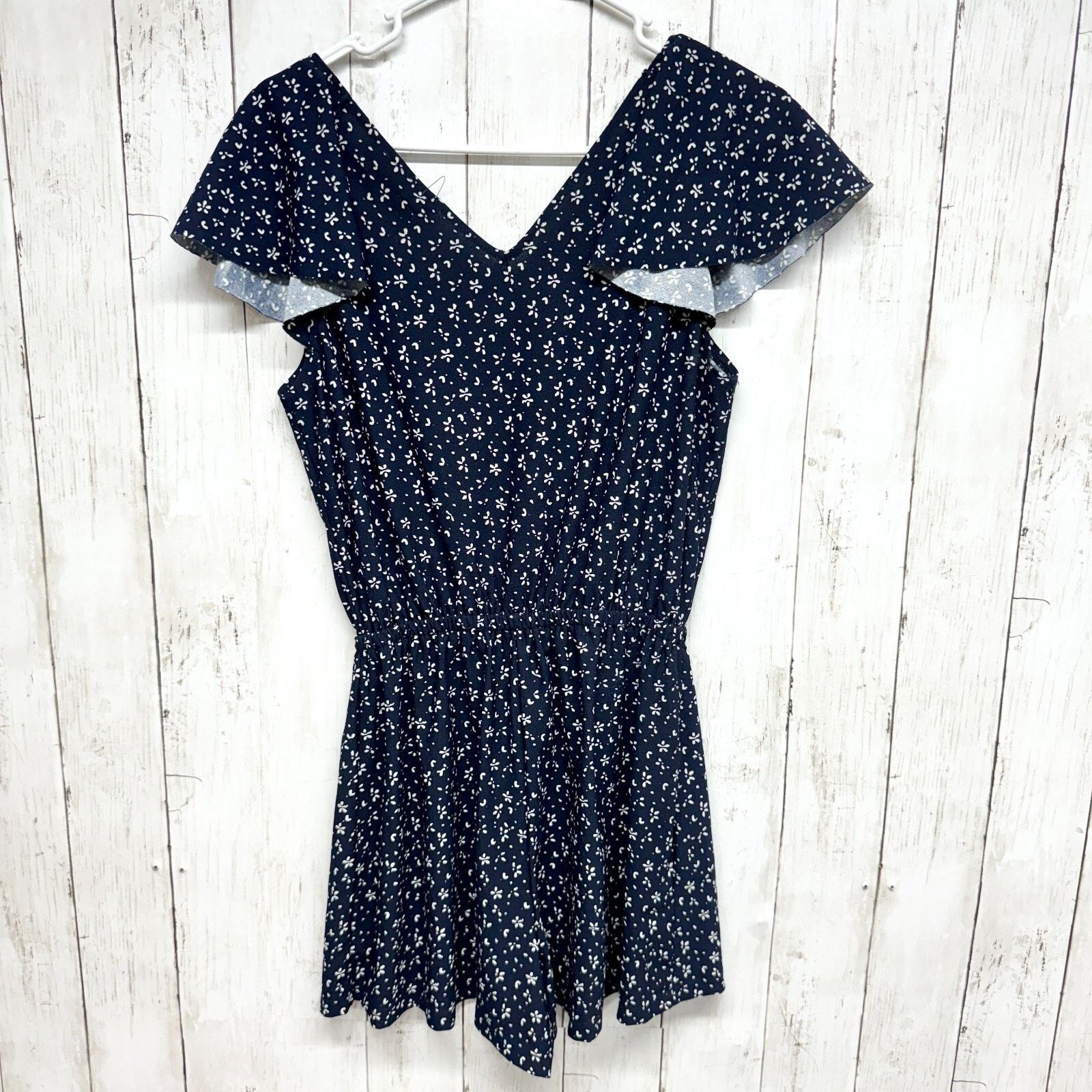 Mango Mango Romper Size XXS Short Sleeve Deep V Navy Blue Floral Size 24" / US 00 / IT 34 - 4 Thumbnail