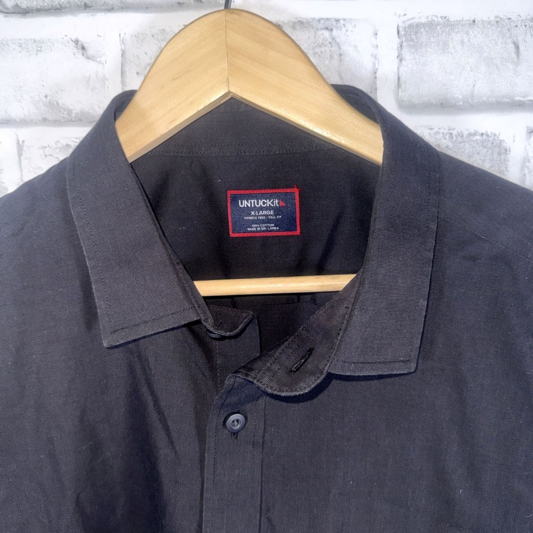 UNTUCKit UNTUCKit Black Long Sleeve Button-Up Shirt XL Mens WRINKLE FREE Size US XL / EU 56 / 4 - 2 Thumbnail