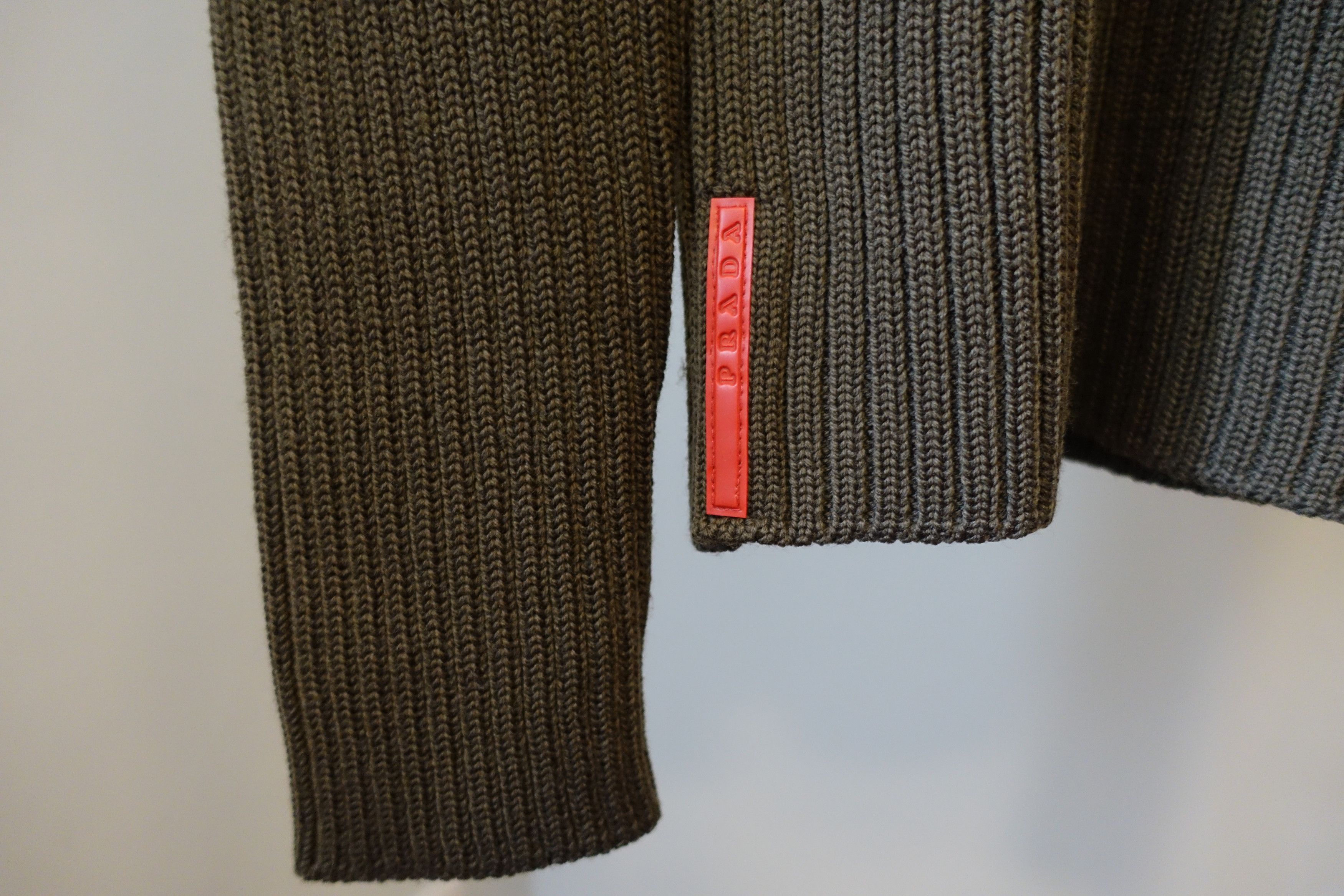 Prada Military Style Ribbed Wool Sweater Size US XS / EU 42 / 0 - 3 Thumbnail