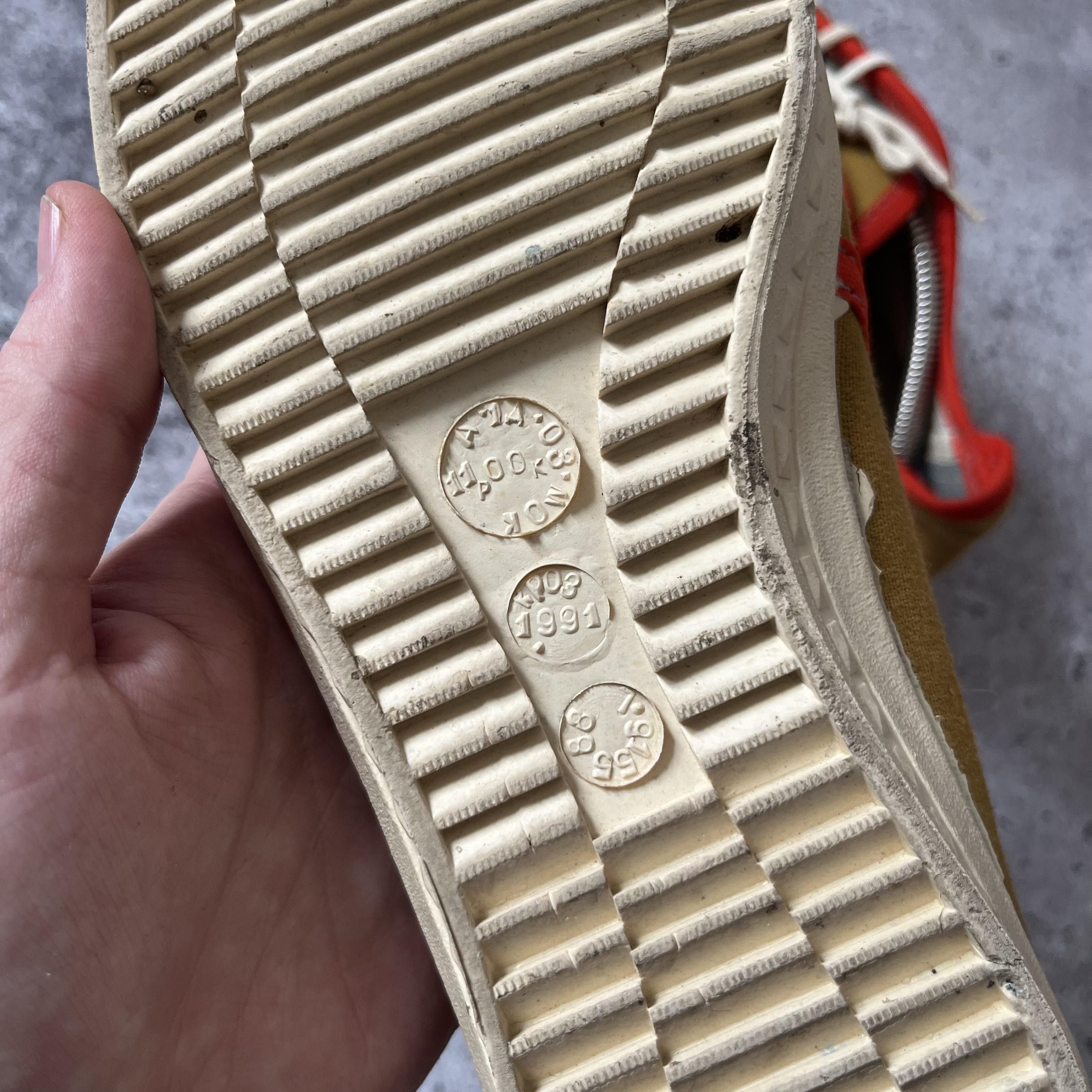 Vintage Vintage '91 Made in Ukraine Unique Sneakers Size US 9 / EU 42 - 11 Thumbnail