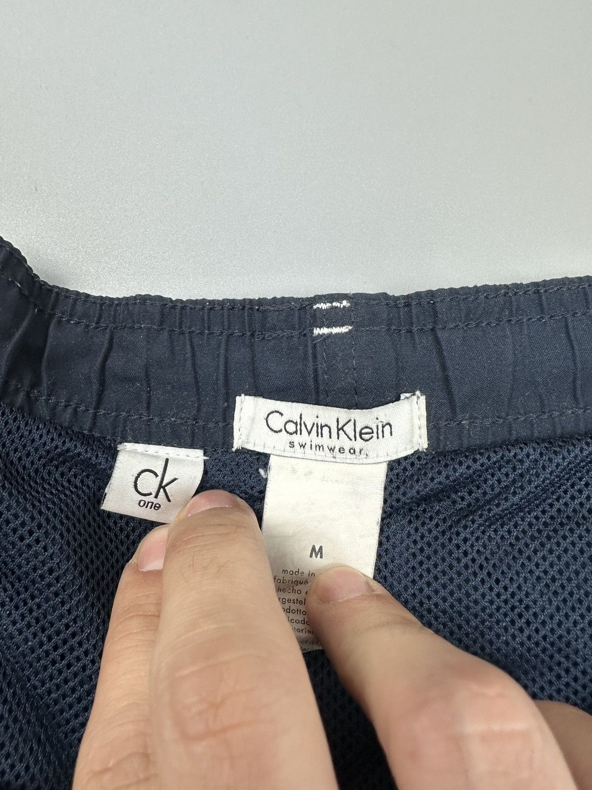 Calvin Klein Calvin Klein Blue Stripe Logo Swim Shorts Size US 32 / EU 48 - 4 Thumbnail
