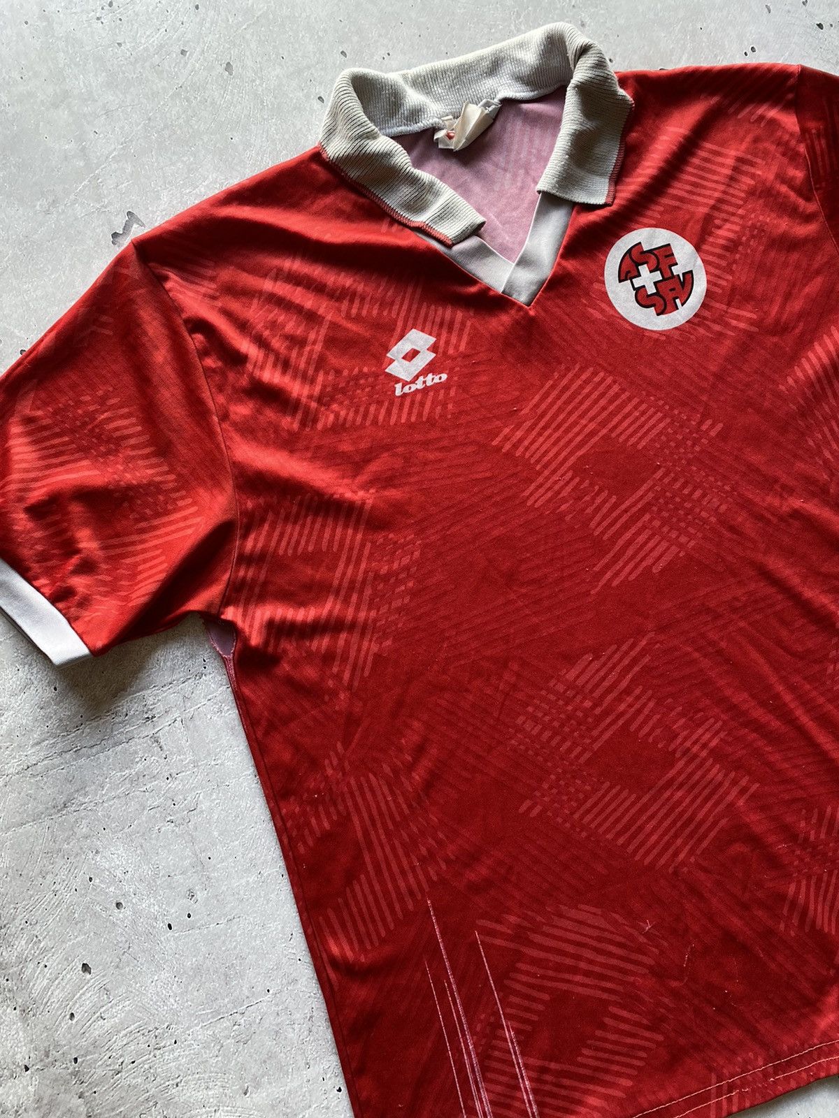 Lotto Sport × Vintage Vintage Switzerland 1994/1996 Home Soccer Jersey Hype Y2K Size US M / EU 48-50 / 2 - 3 Thumbnail
