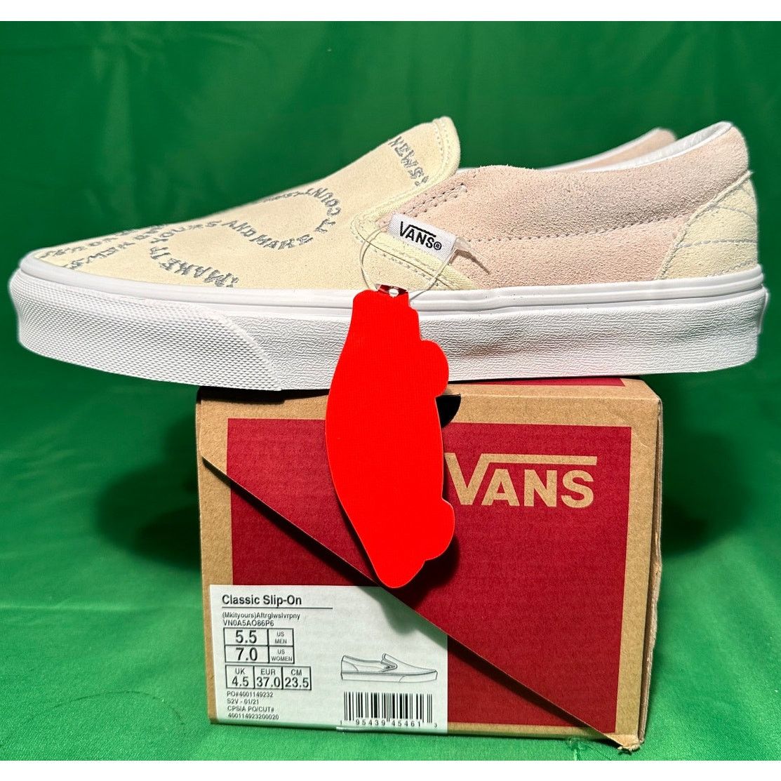Vans Vans Slip-On Make It Yours Size US 7 / IT 37 - 1 Thumbnail