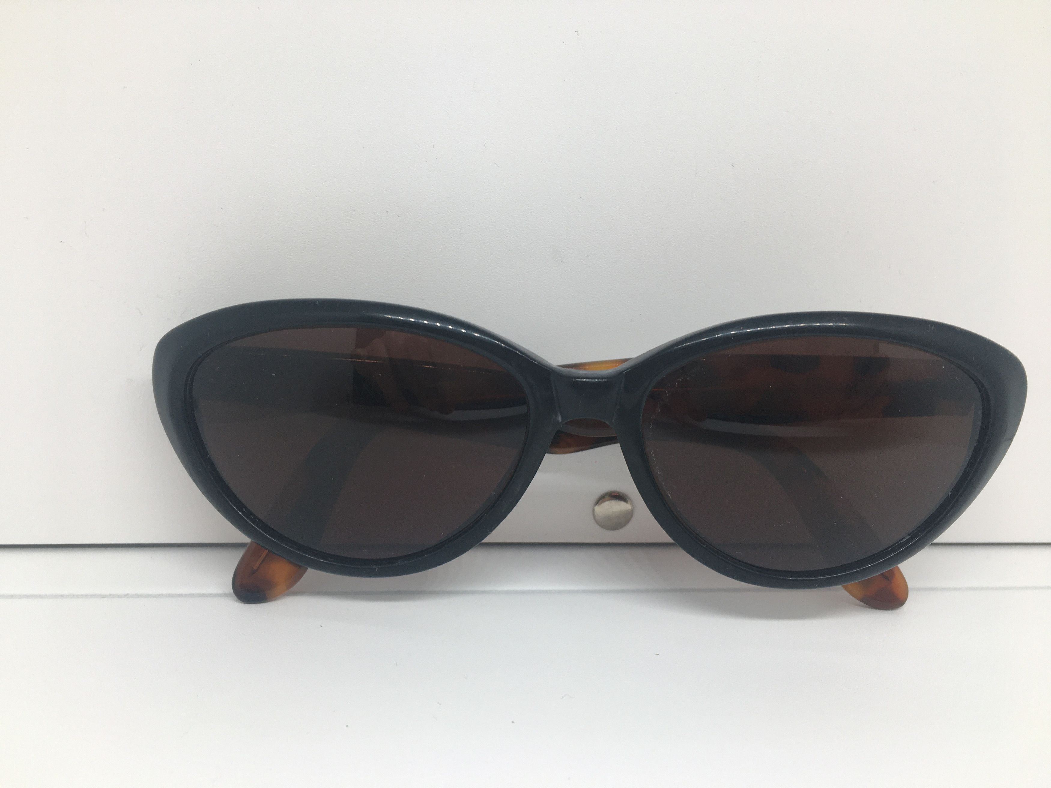 Calvin Klein Vintage Calvin Klein Cateye Sunglasses Frame Made in Italy Size ONE SIZE - 8 Thumbnail