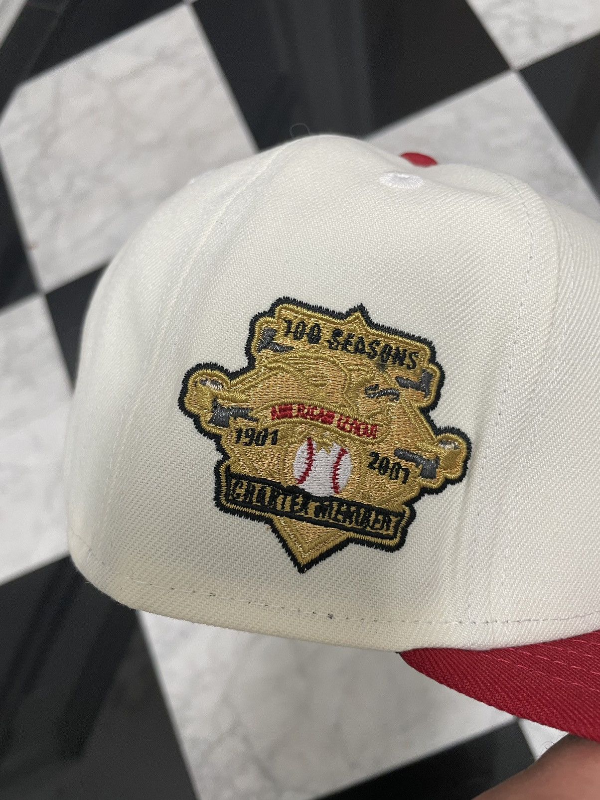 New Era 🔥 Exclusive Indians Throwback fitted hat size 7 1/2 Size ONE SIZE - 3 Thumbnail
