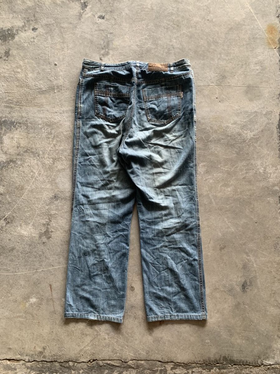 Burberry × Designer × Vintage vintage BURBERRY distressed baggy jeans y2k style Size US 32 / EU 48 - 2 Thumbnail