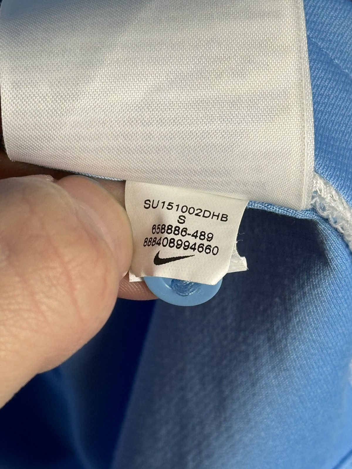 Nike Manchester City 15/16 Home Football Jersey Size US S / EU 44-46 / 1 - 12 Thumbnail