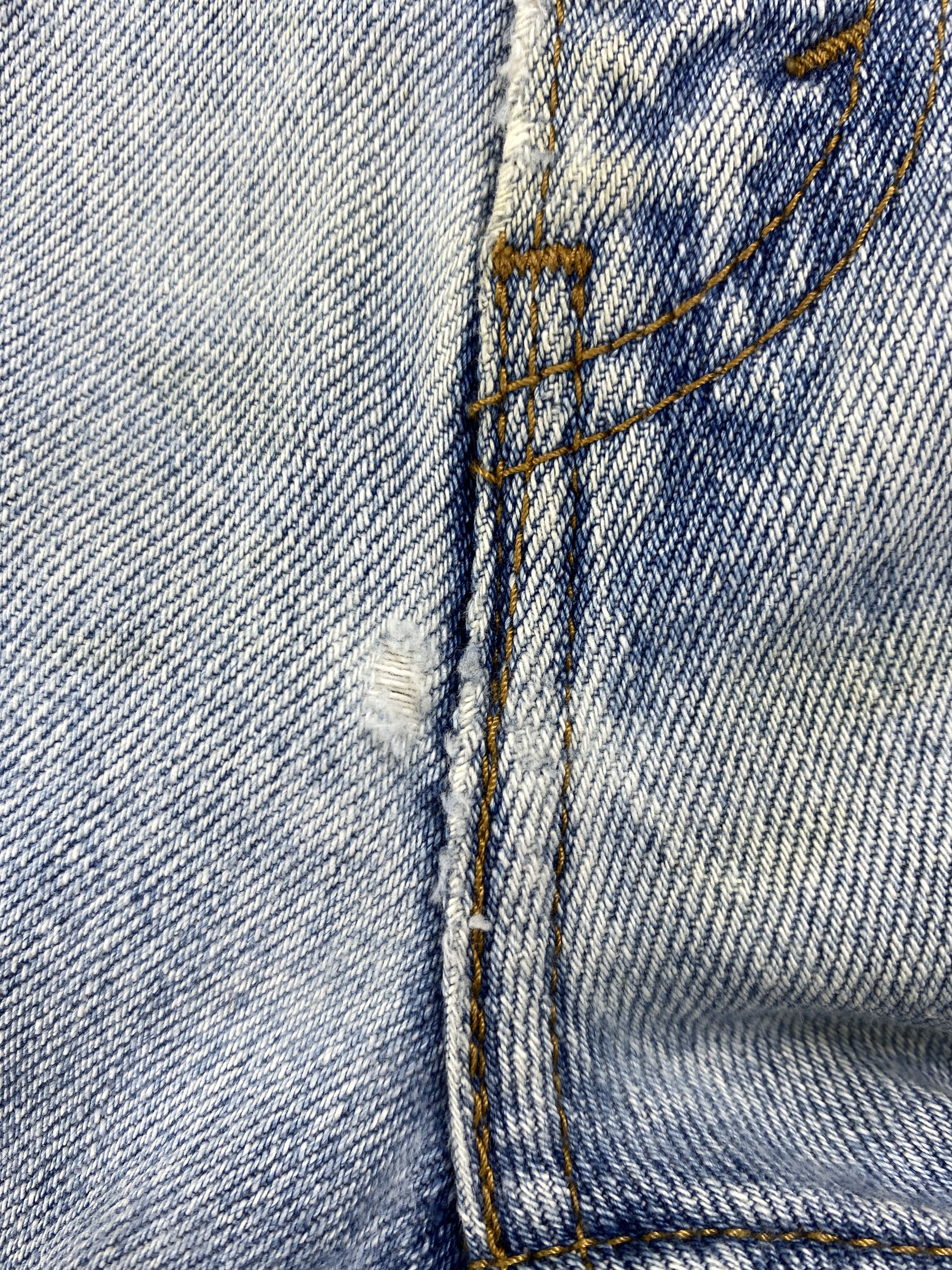 Levi's Blue Wash Vintage Levi's 505 Jeans 36x31 Denim -JN1273 Size US 36 / EU 52 - 10 Thumbnail