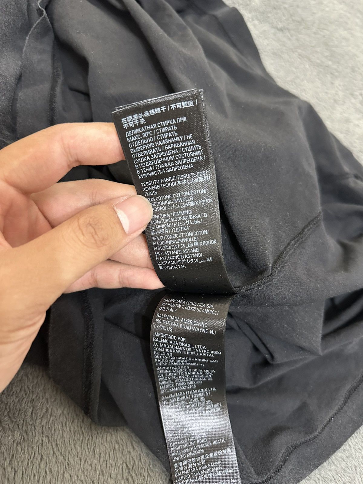 Balenciaga AW24 Pigalle Tee Size US L / EU 52-54 / 3 - 7 Thumbnail