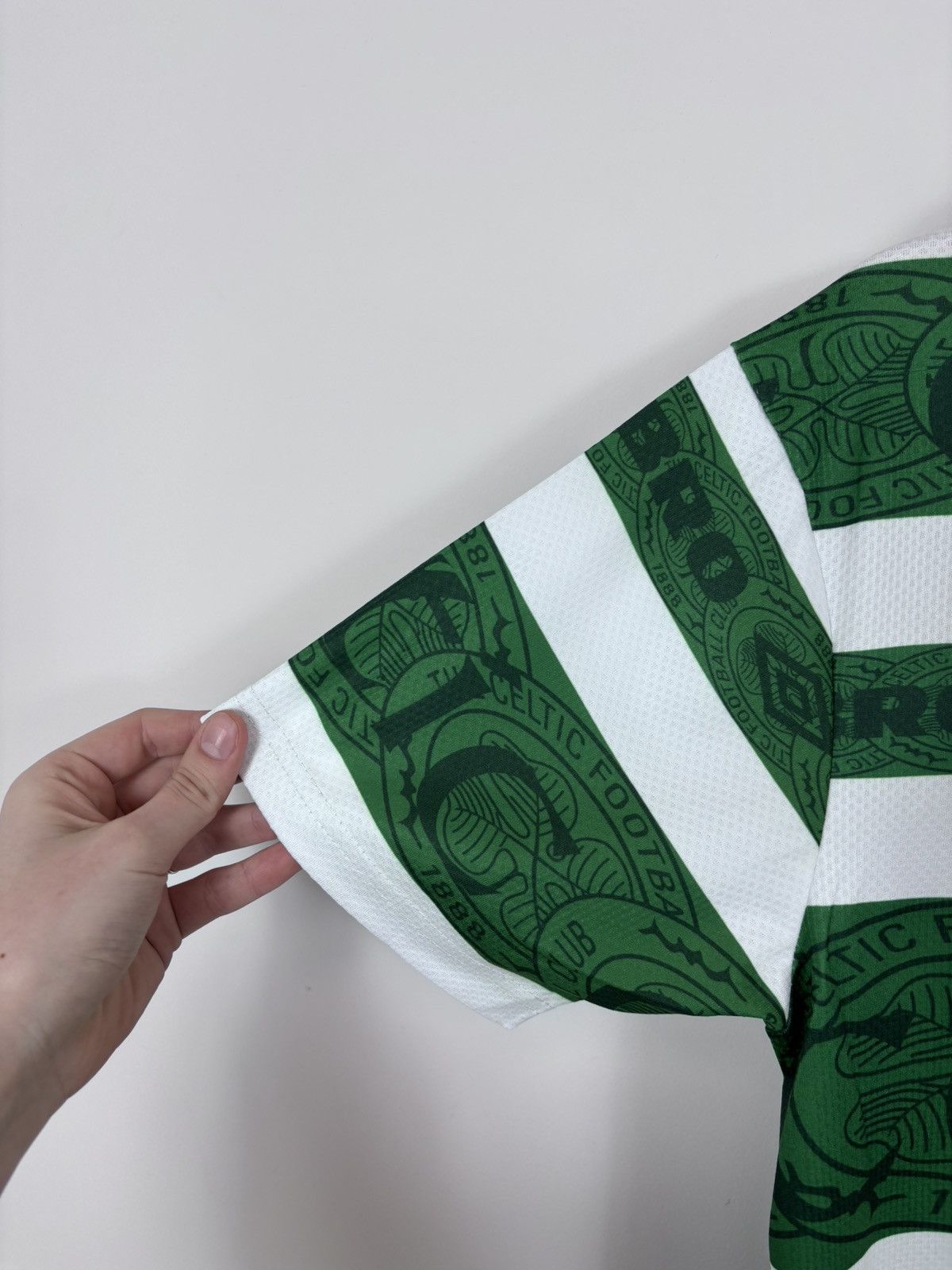 Umbro Umbro Celtic 1995/1997 Home McKinlay #3 Soccer Jersey Shirt Size US S / EU 44-46 / 1 - 10 Thumbnail