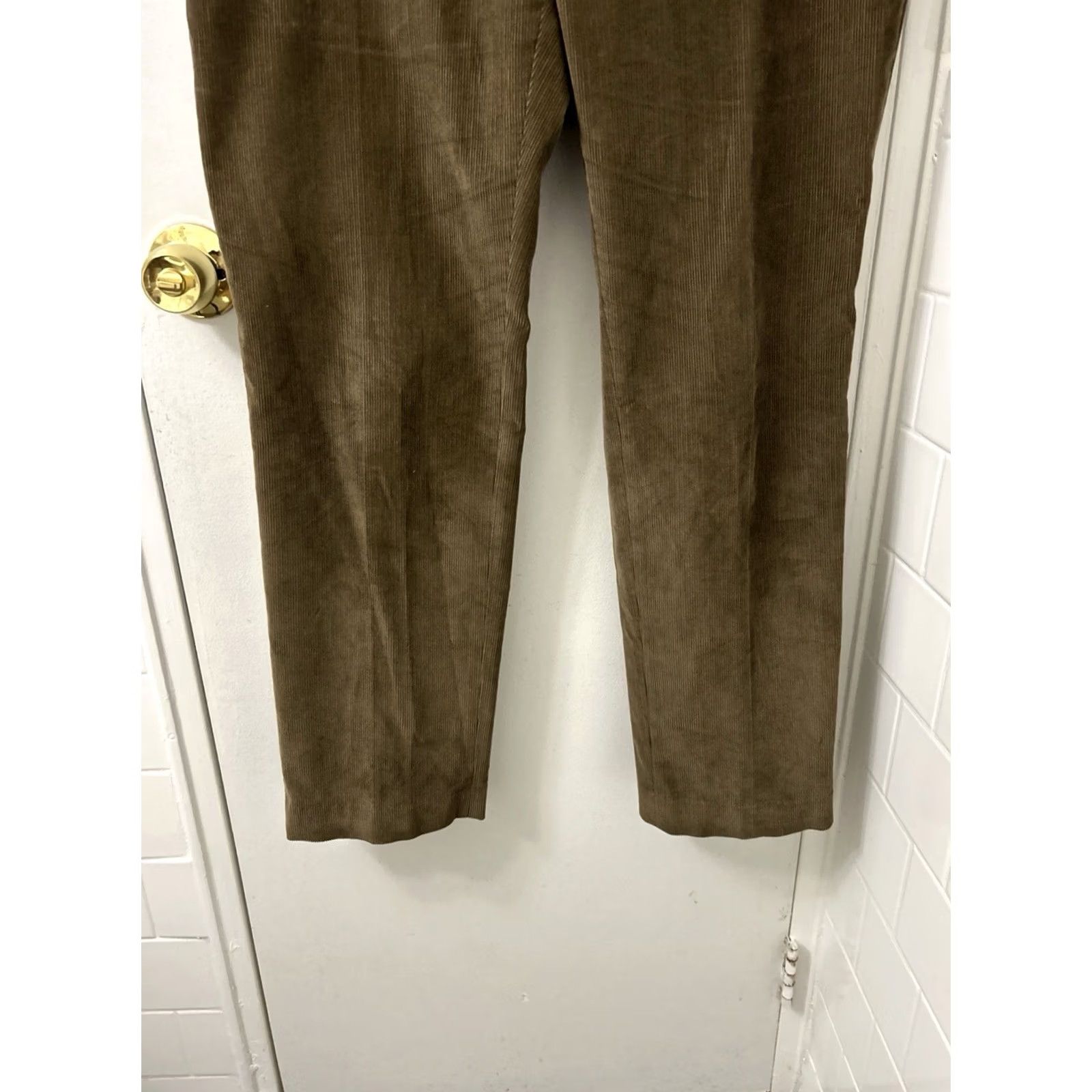Ralph Lauren VINTAGE? No. Lauren Ralph Lauren Corduroy Pants Mens 34x30 Brown 100% Cotton Trousers Size US 34 / EU 50 - 3 Thumbnail