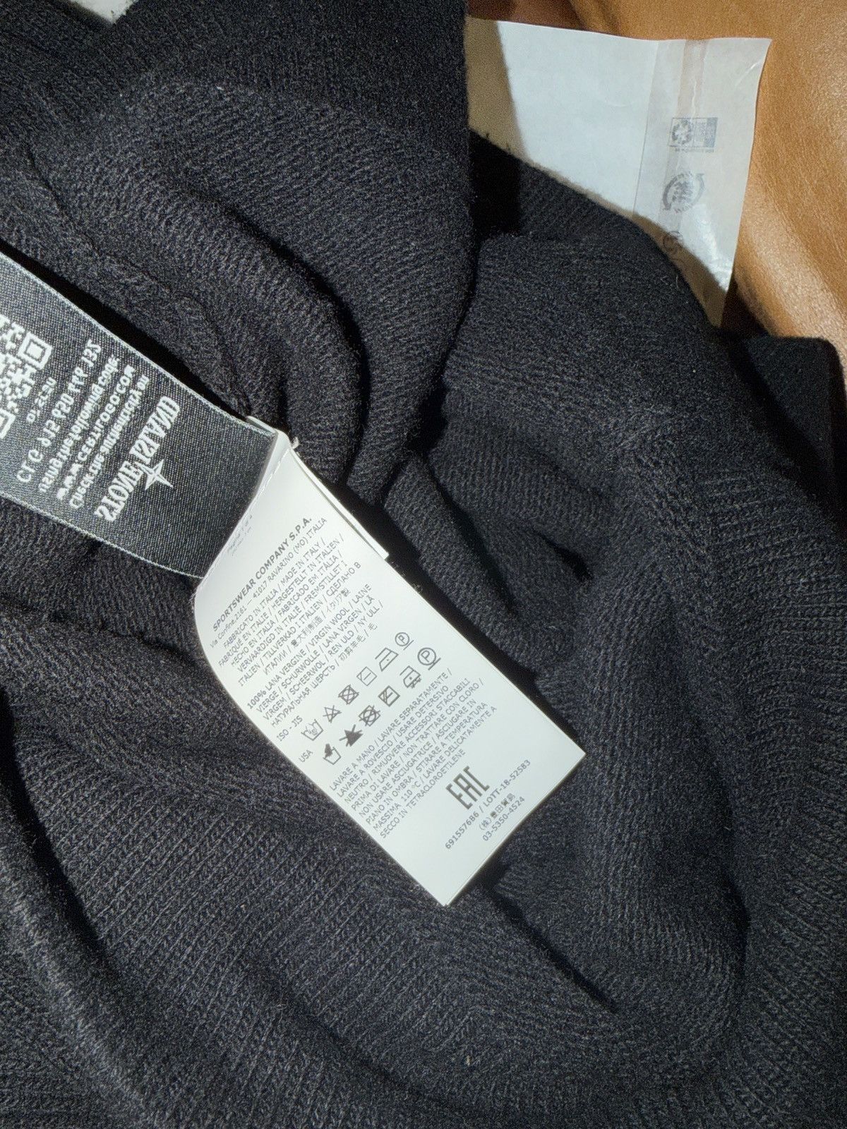 Stone Island Stone Island FW18 - Black Mock Neck Size US L / EU 52-54 / 3 - 8 Thumbnail