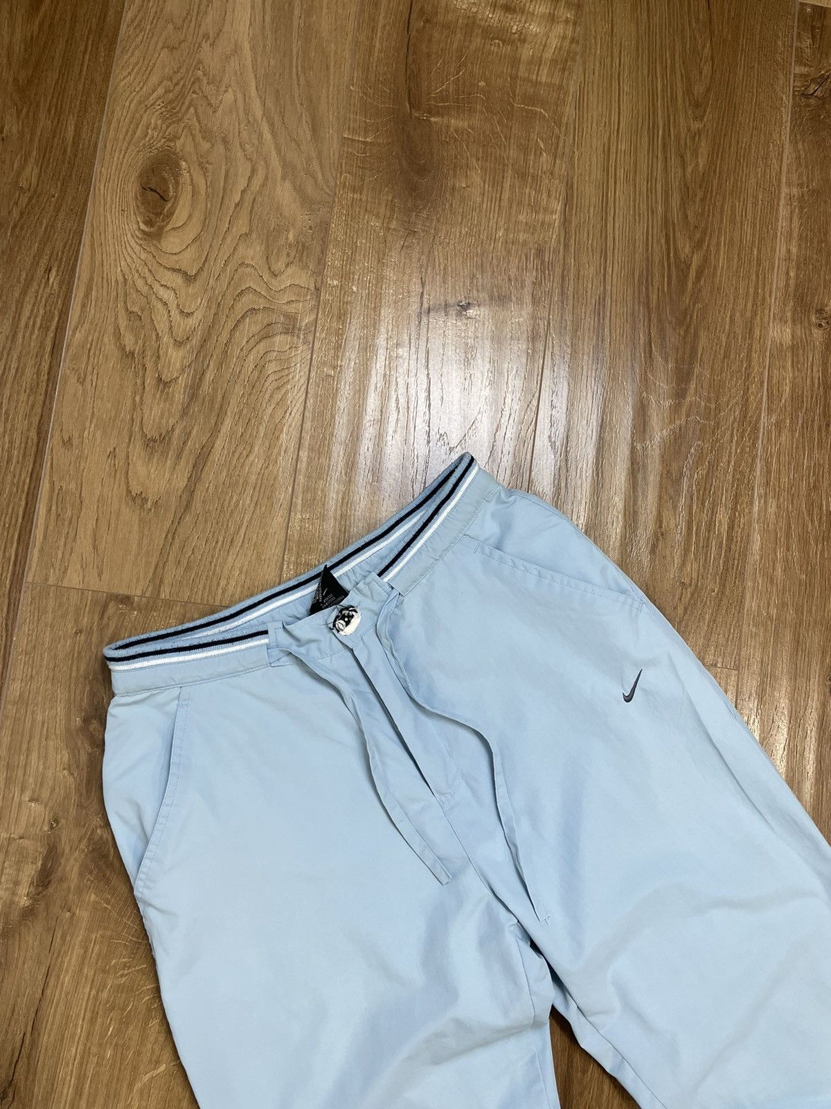 Nike × Vintage Vintage Nike 90’s Y2K Style Nylon Drill Blue Track Pants Size 27" / US 4 / IT 40 - 5 Thumbnail