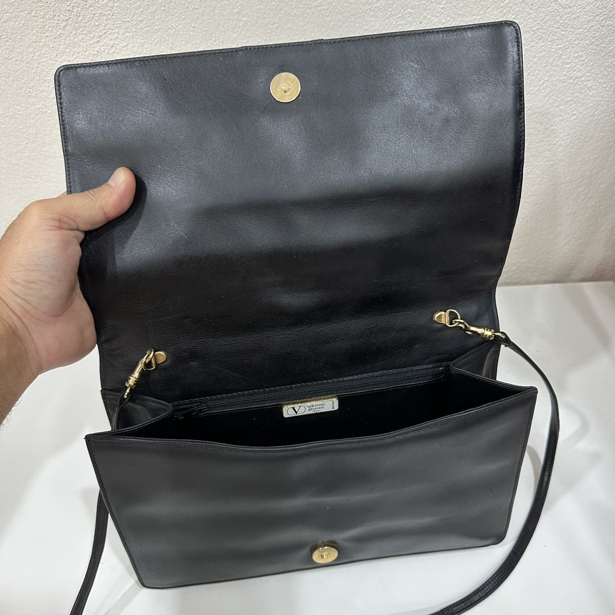 Valentino ‼️LASTDROP‼️ VALENTINO GARAVANI LEATHER SHOULDER & CLUTCH BAG Size ONE SIZE - 14 Thumbnail