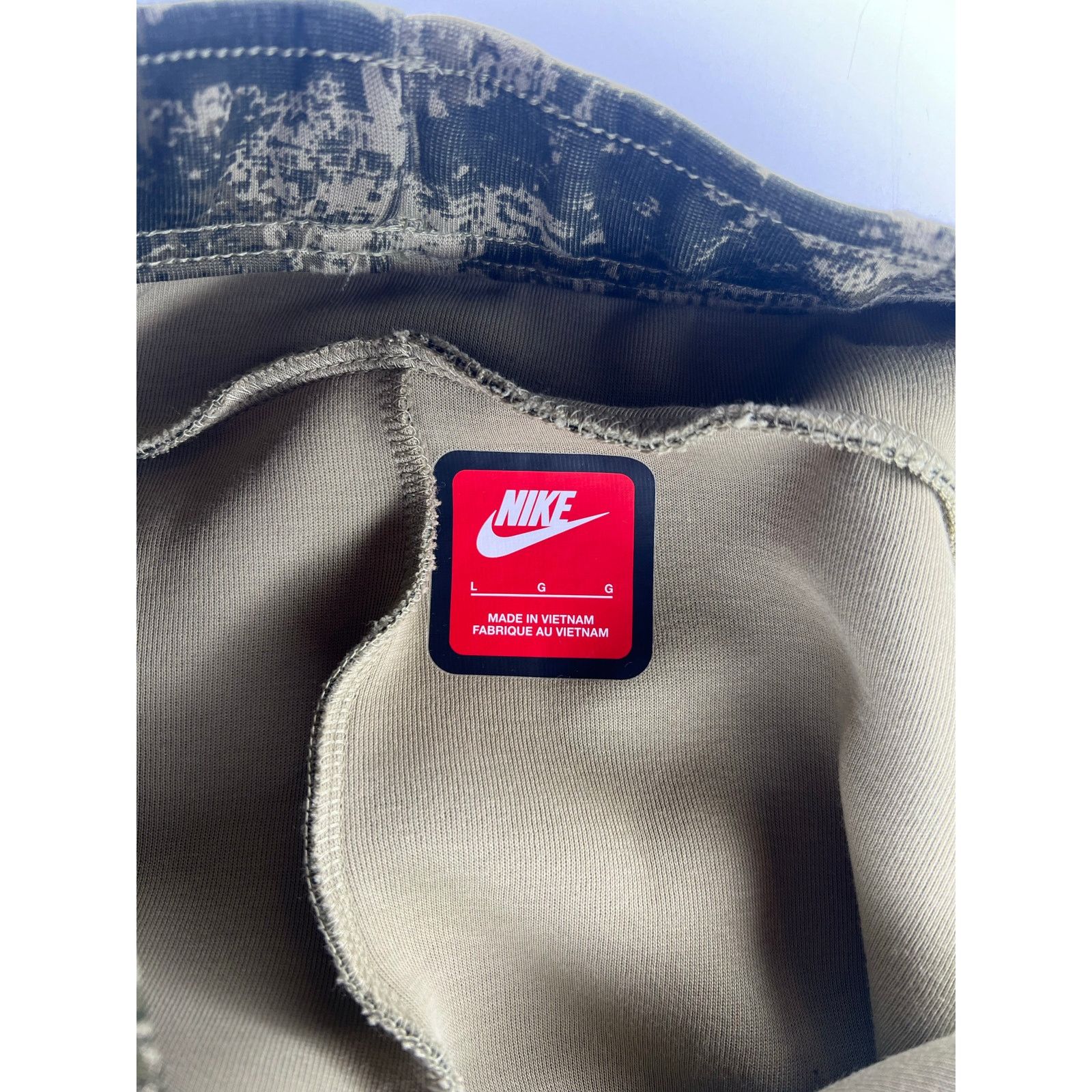 Nike Nike Sportswear Tech Fleece Jogger Sweatpants Green Camo Size US 36 / EU 52 - 7 Thumbnail