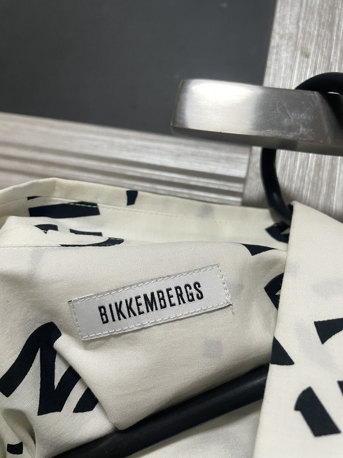Dirk Bikkembergs Dirk Bikkembergs Monogram Rare Shirt Classic Size US M / EU 48-50 / 2 - 13 Thumbnail