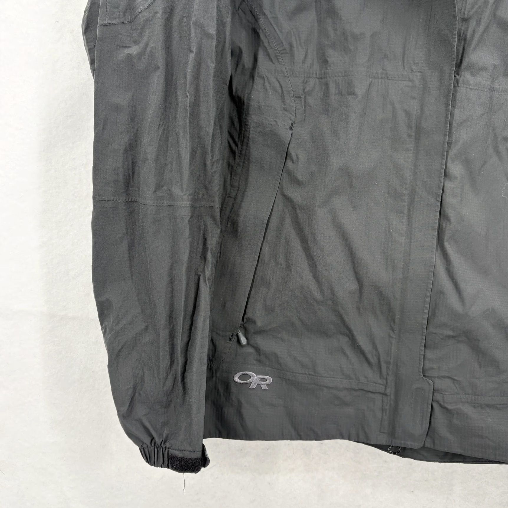 Outdoor Research Outdoor Research Jacket Mens Medium Black Pertex Shield Waterproof Hooded Camp Size US M / EU 48-50 / 2 - 3 Thumbnail